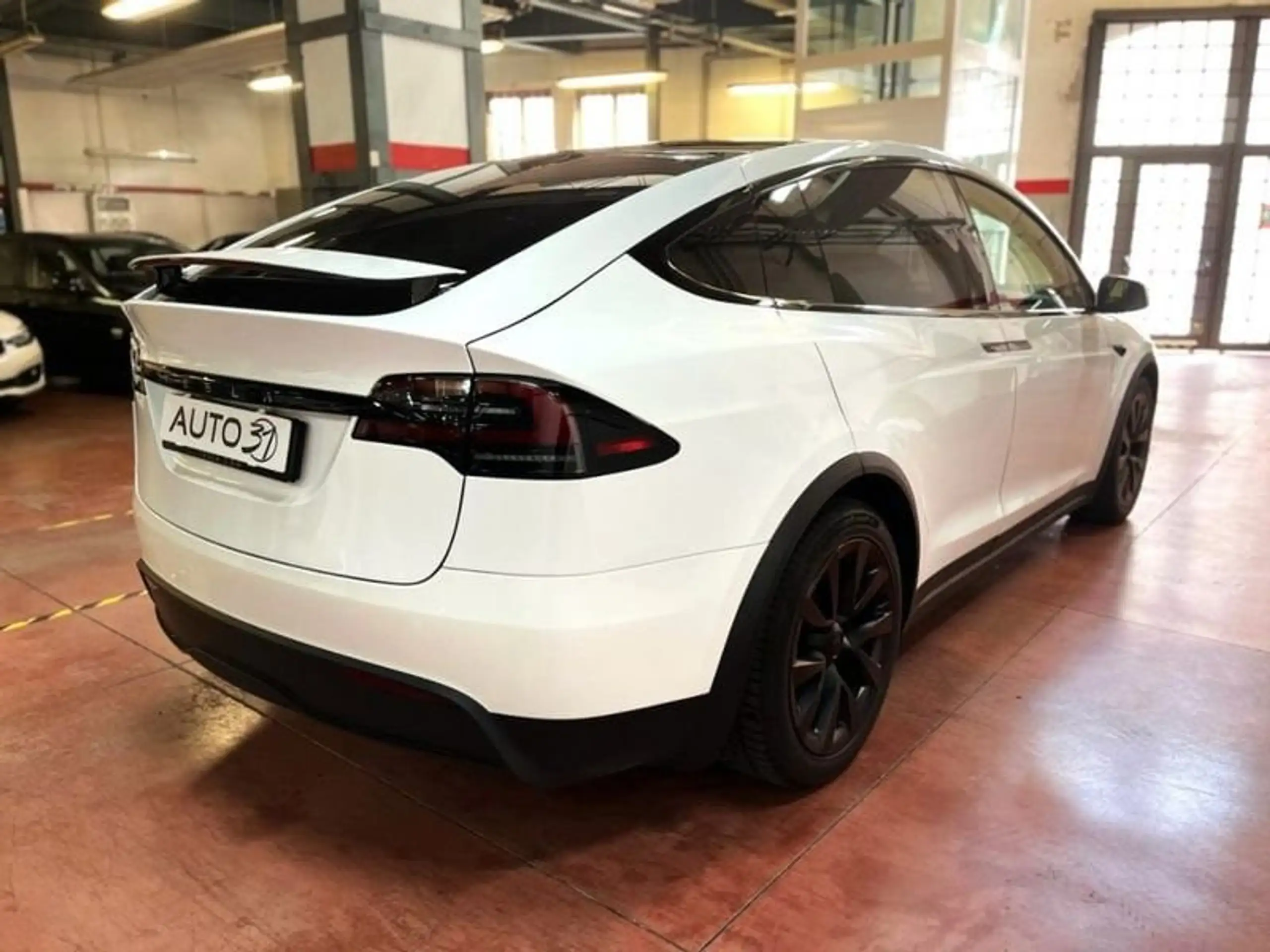 Tesla - Model X