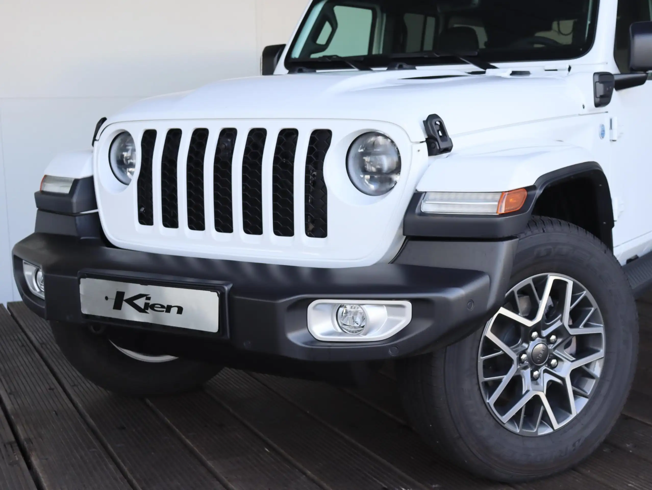 Jeep - Wrangler