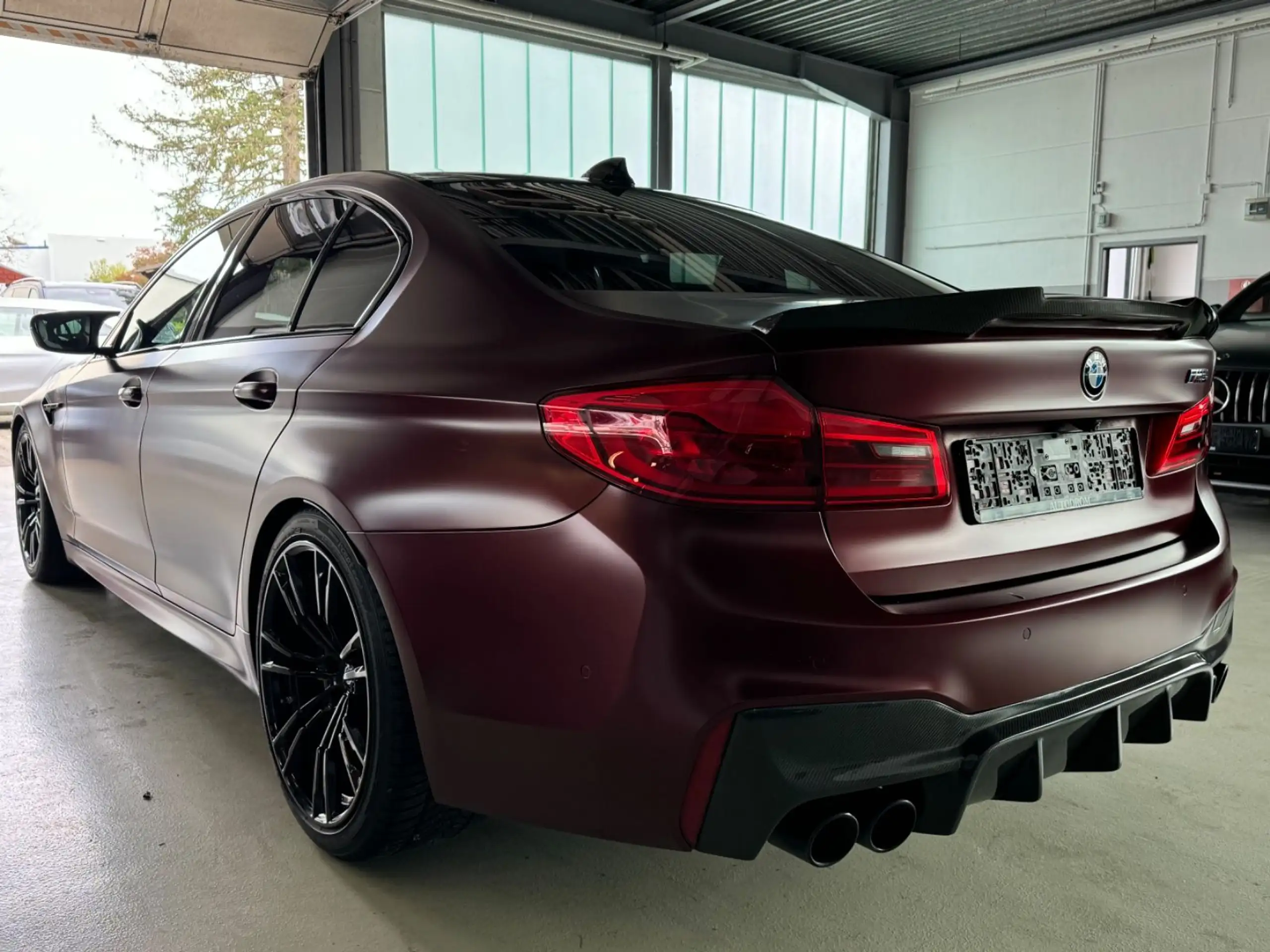 BMW - M5