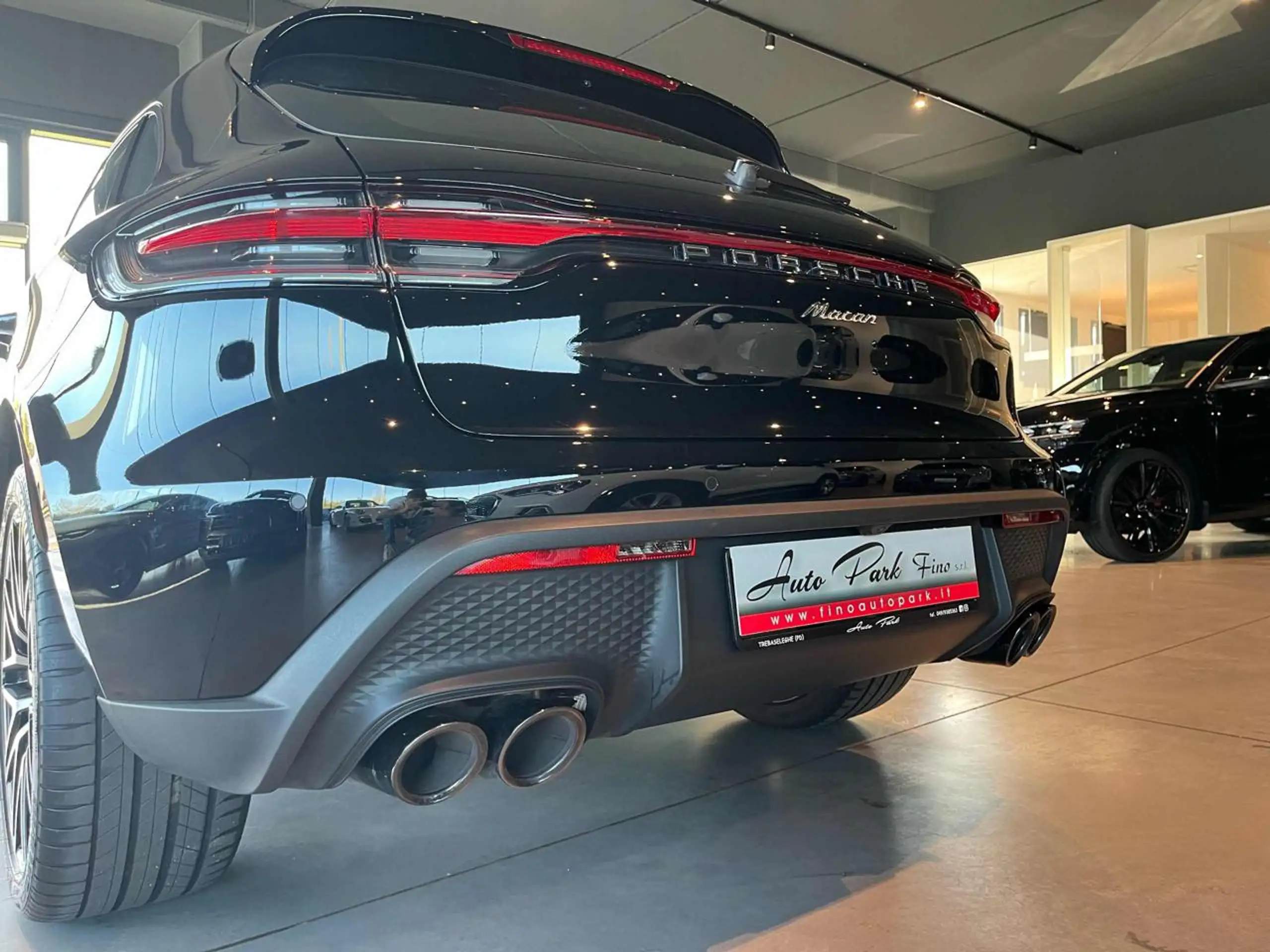 Porsche - Macan