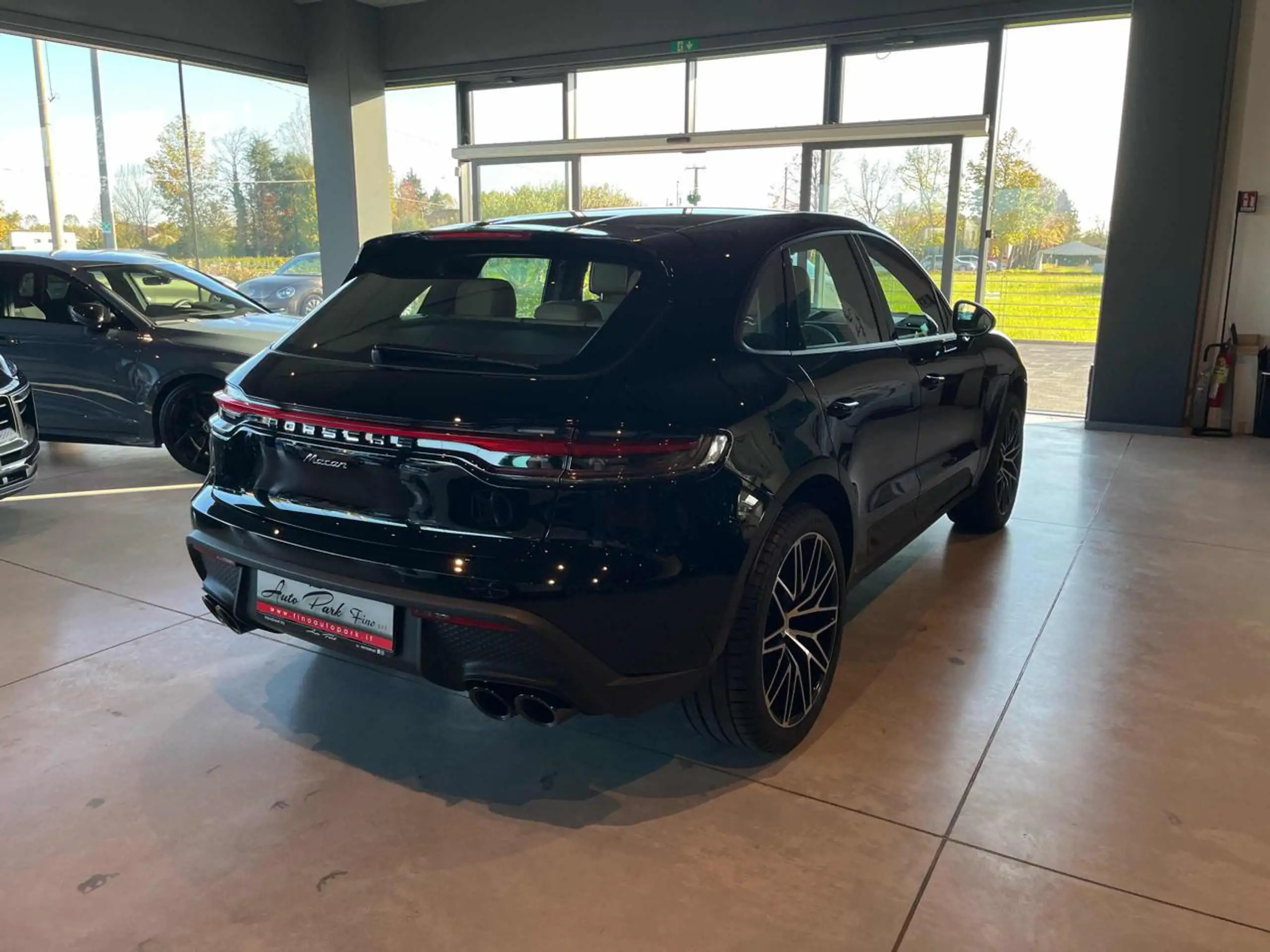 Porsche - Macan