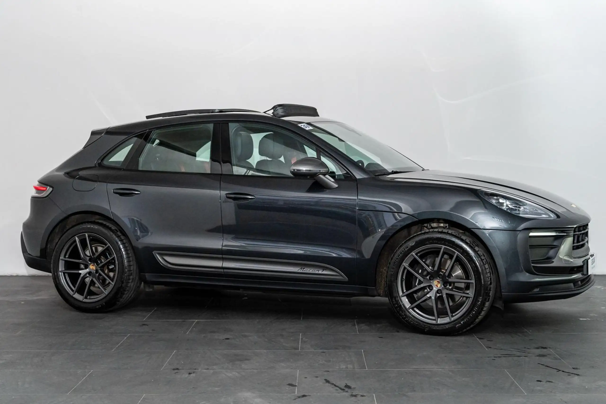 Porsche - Macan