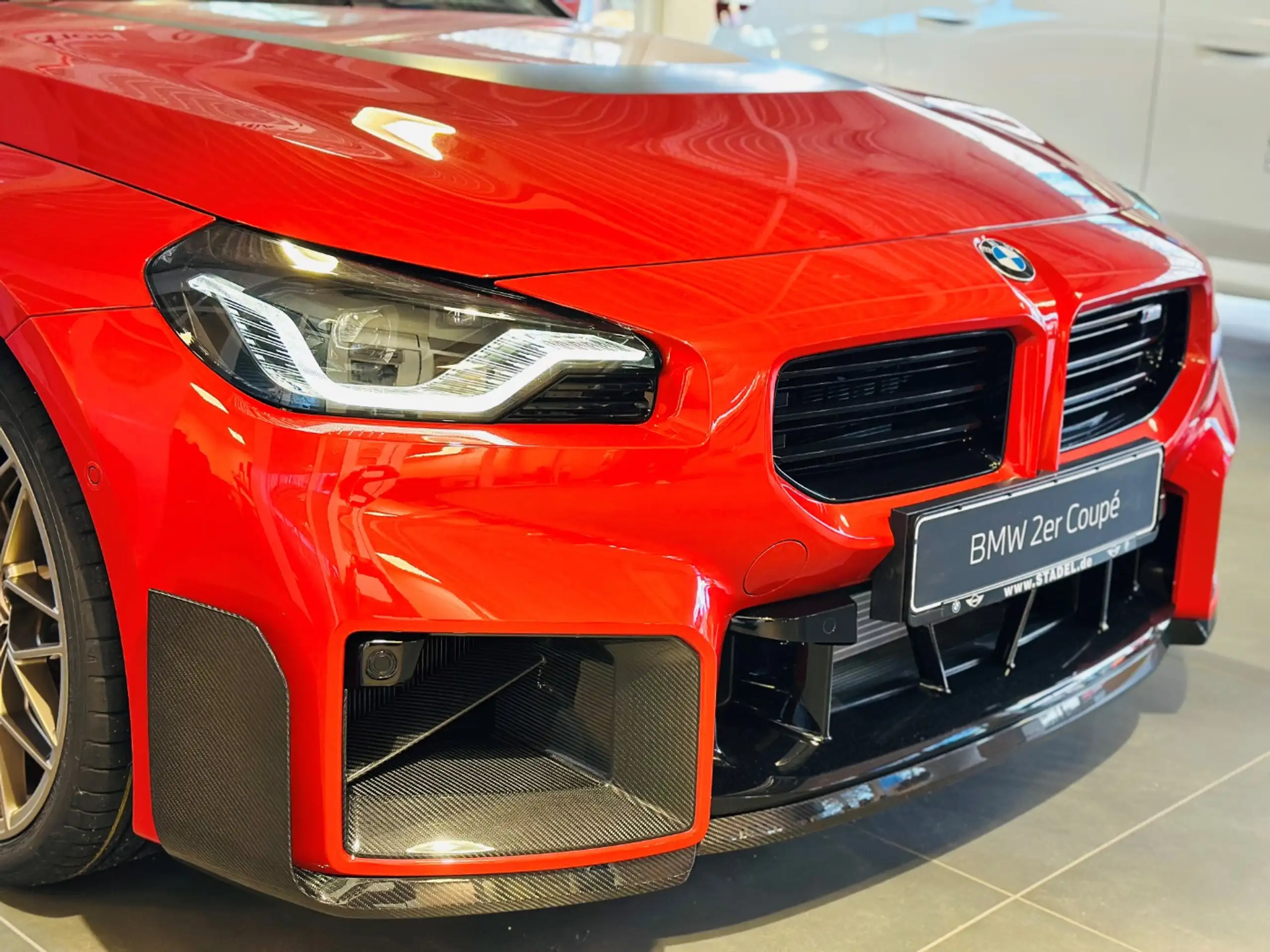 BMW - M2