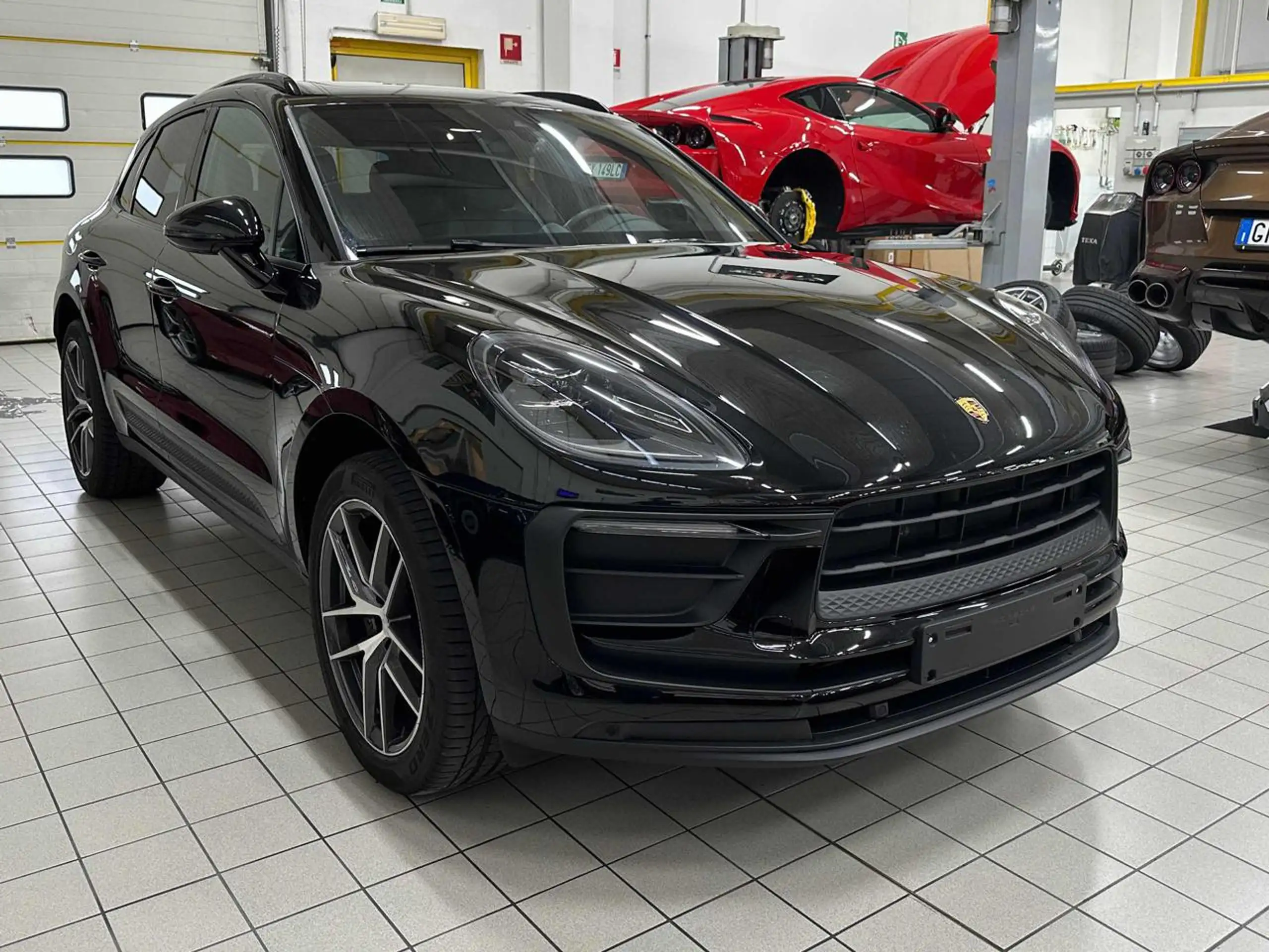 Porsche - Macan