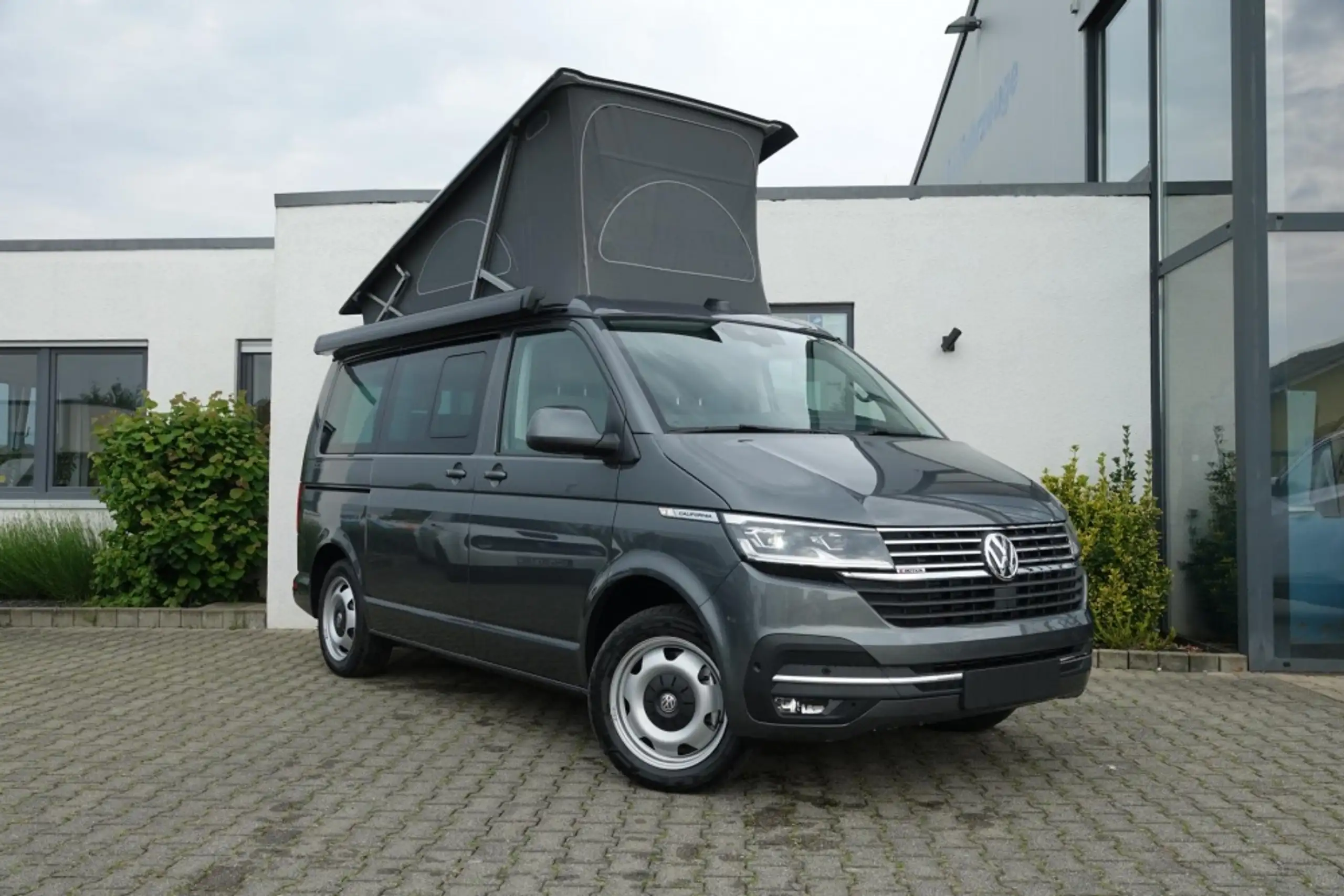 Volkswagen T6.1 California 2024