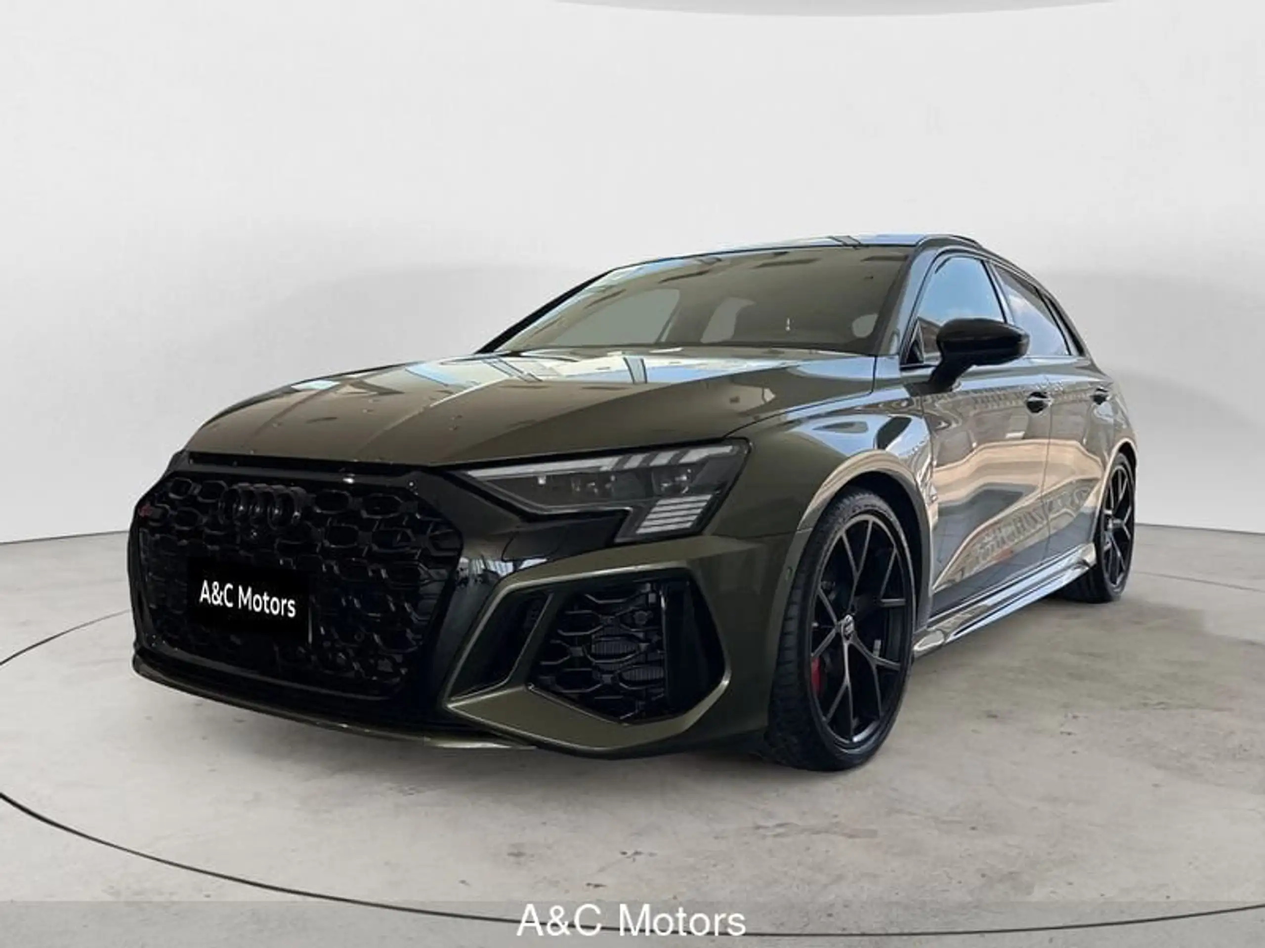 Audi - RS3