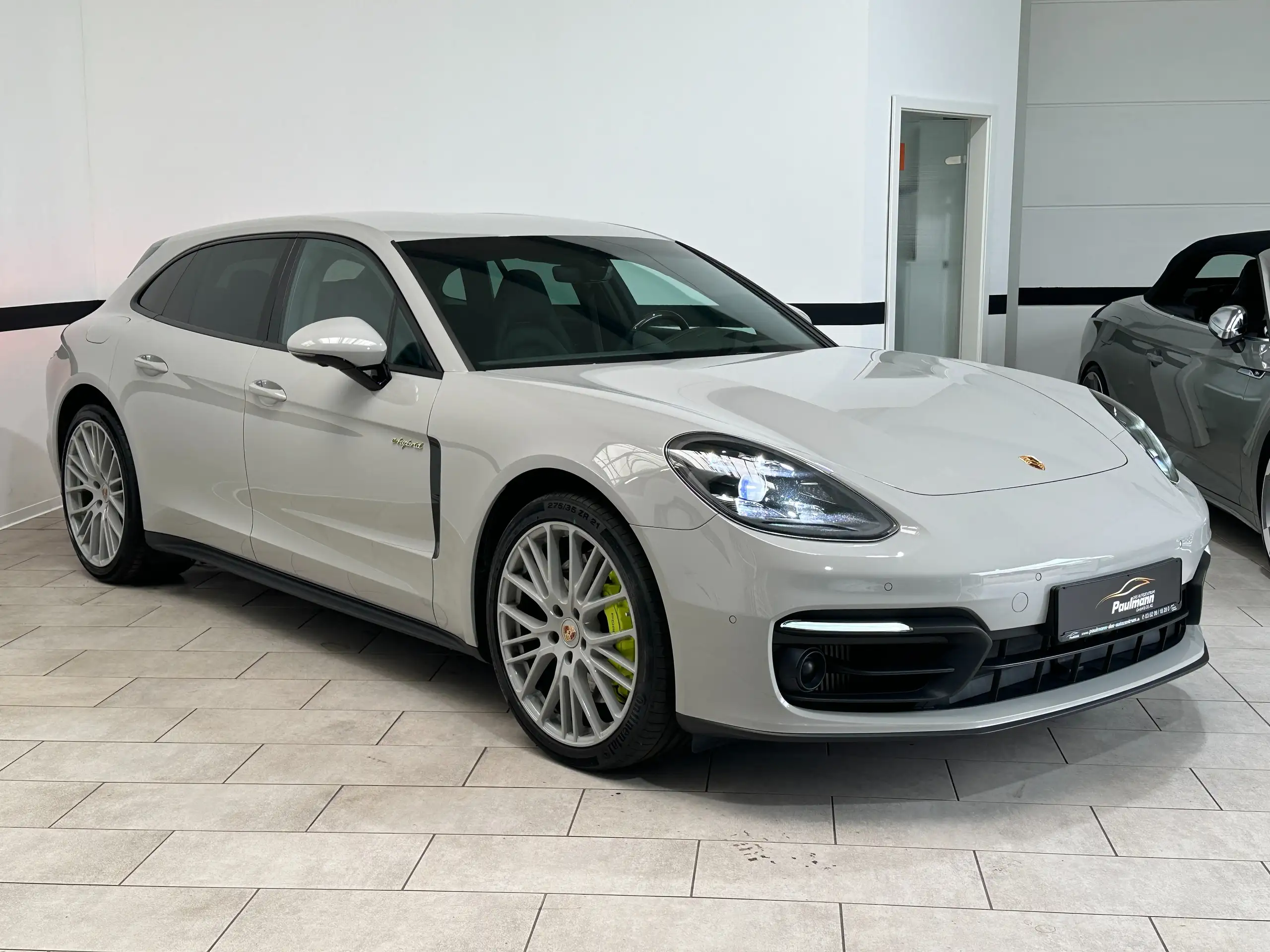 Porsche - Panamera