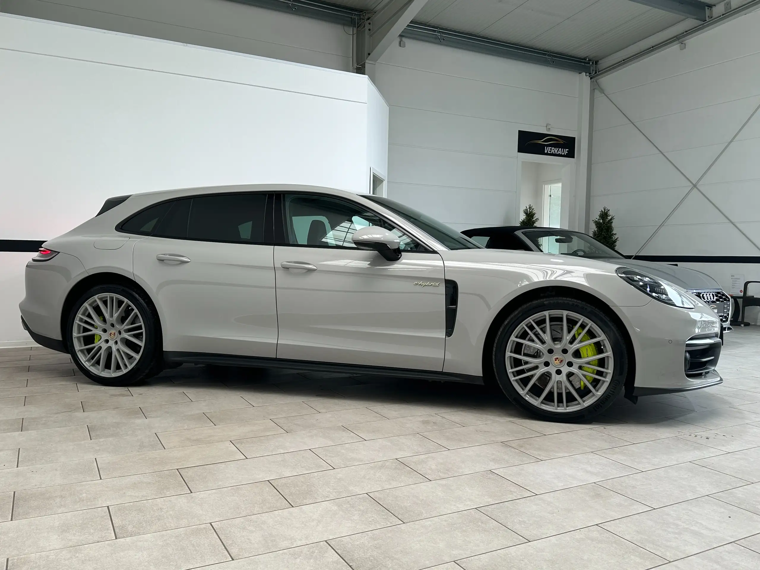 Porsche - Panamera