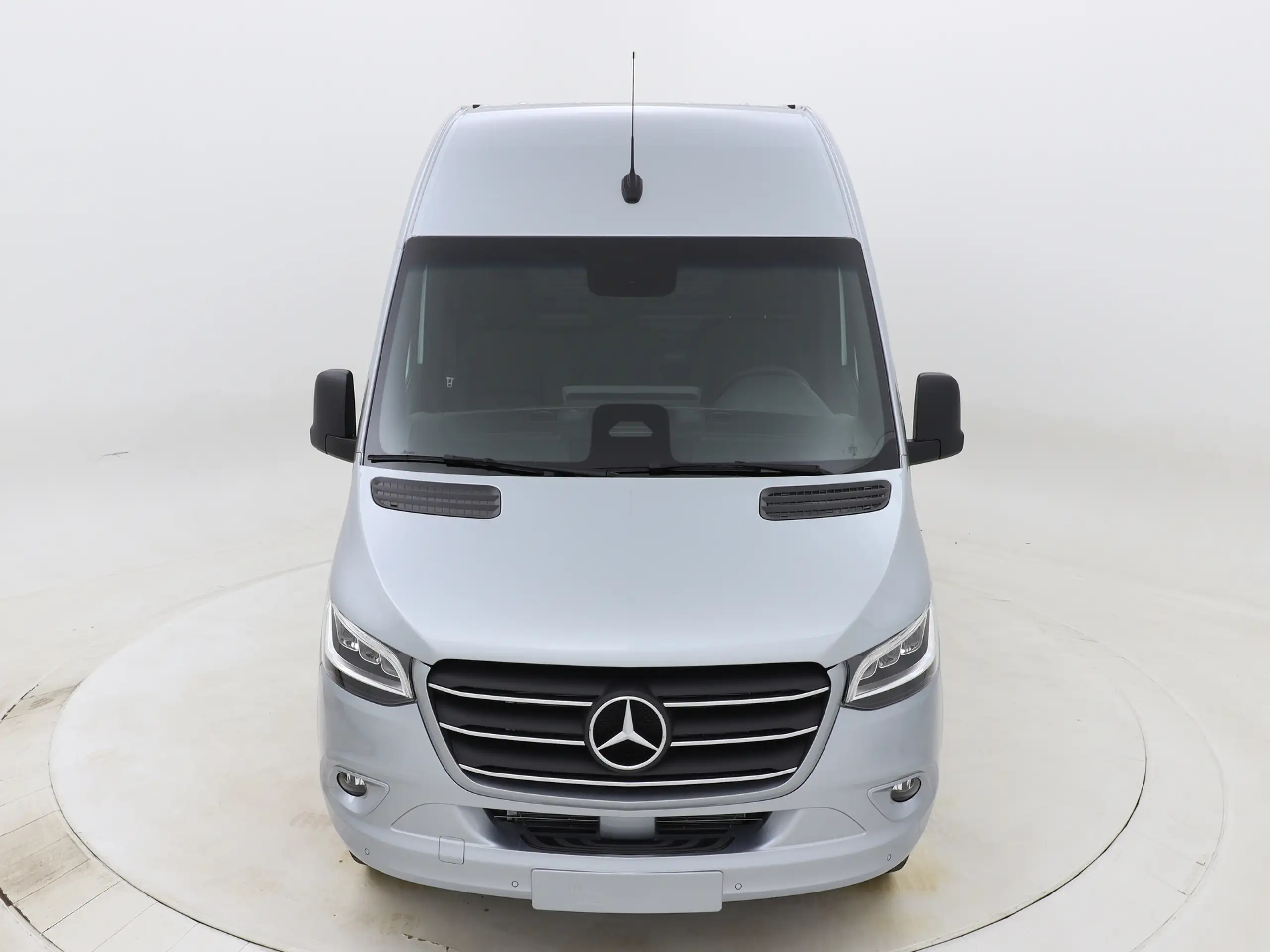 Mercedes-Benz - Sprinter