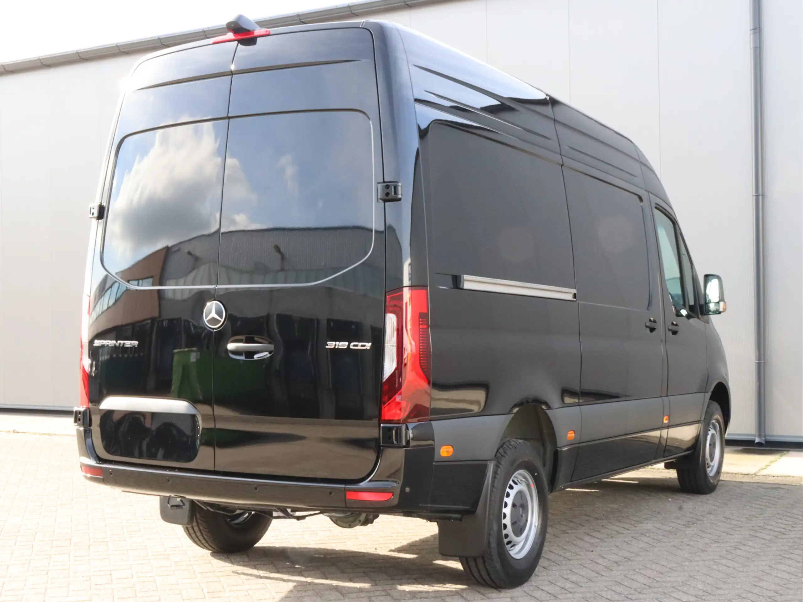 Mercedes-Benz - Sprinter