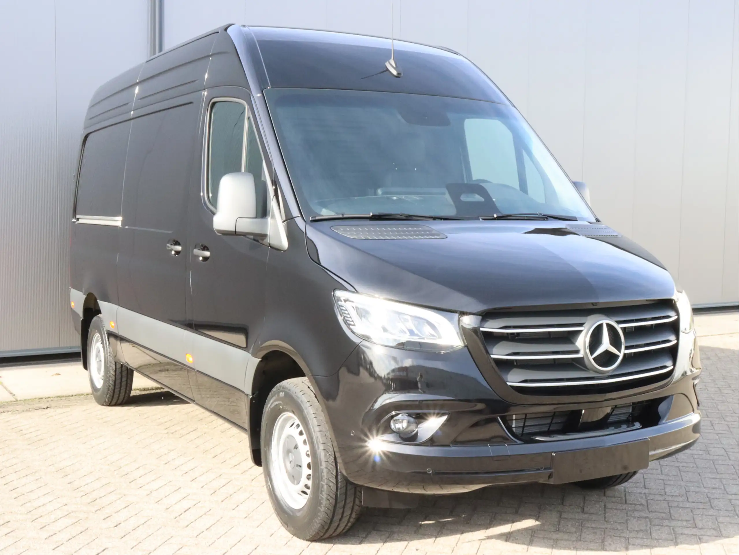 Mercedes-Benz - Sprinter