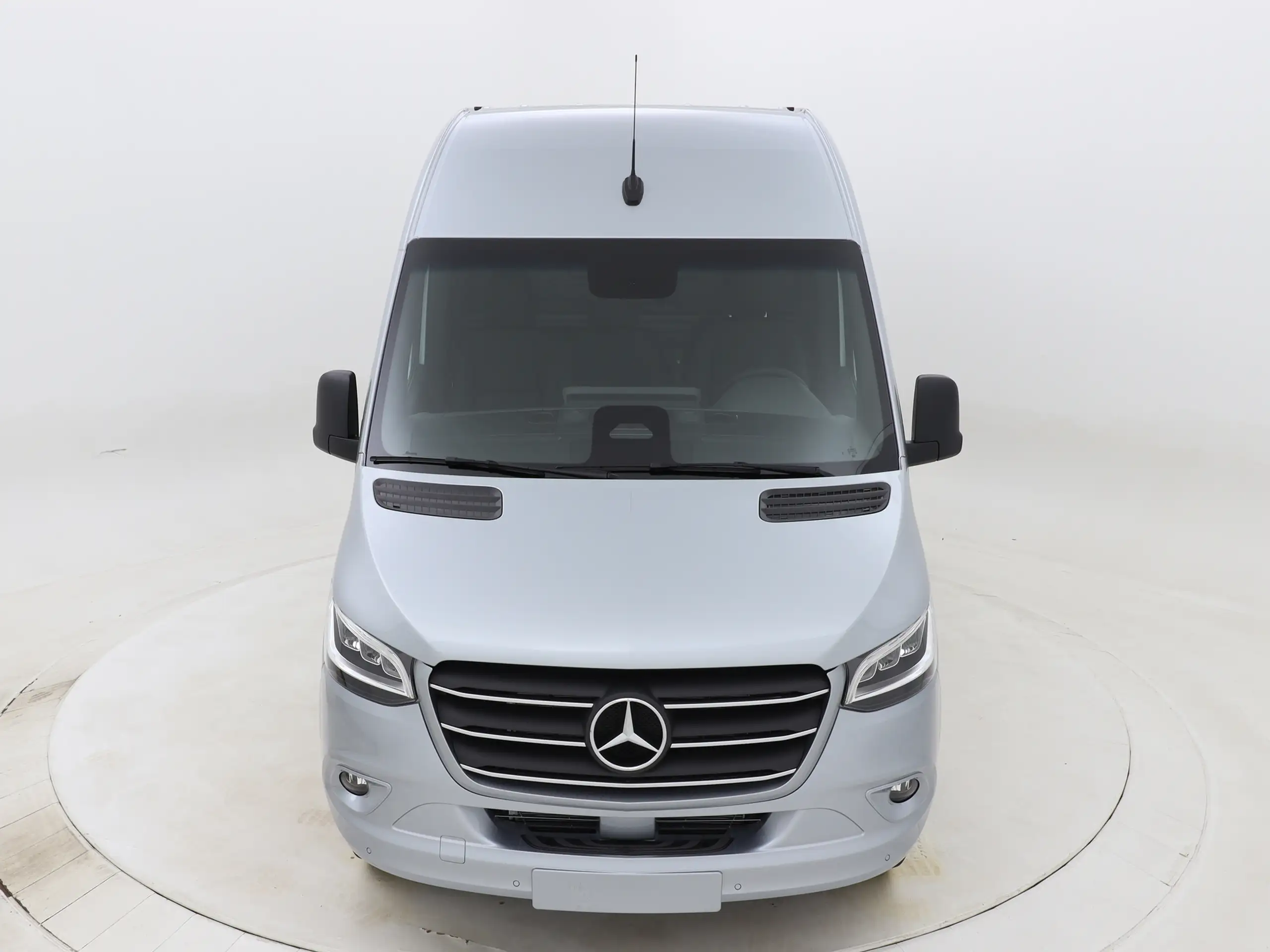 Mercedes-Benz - Sprinter