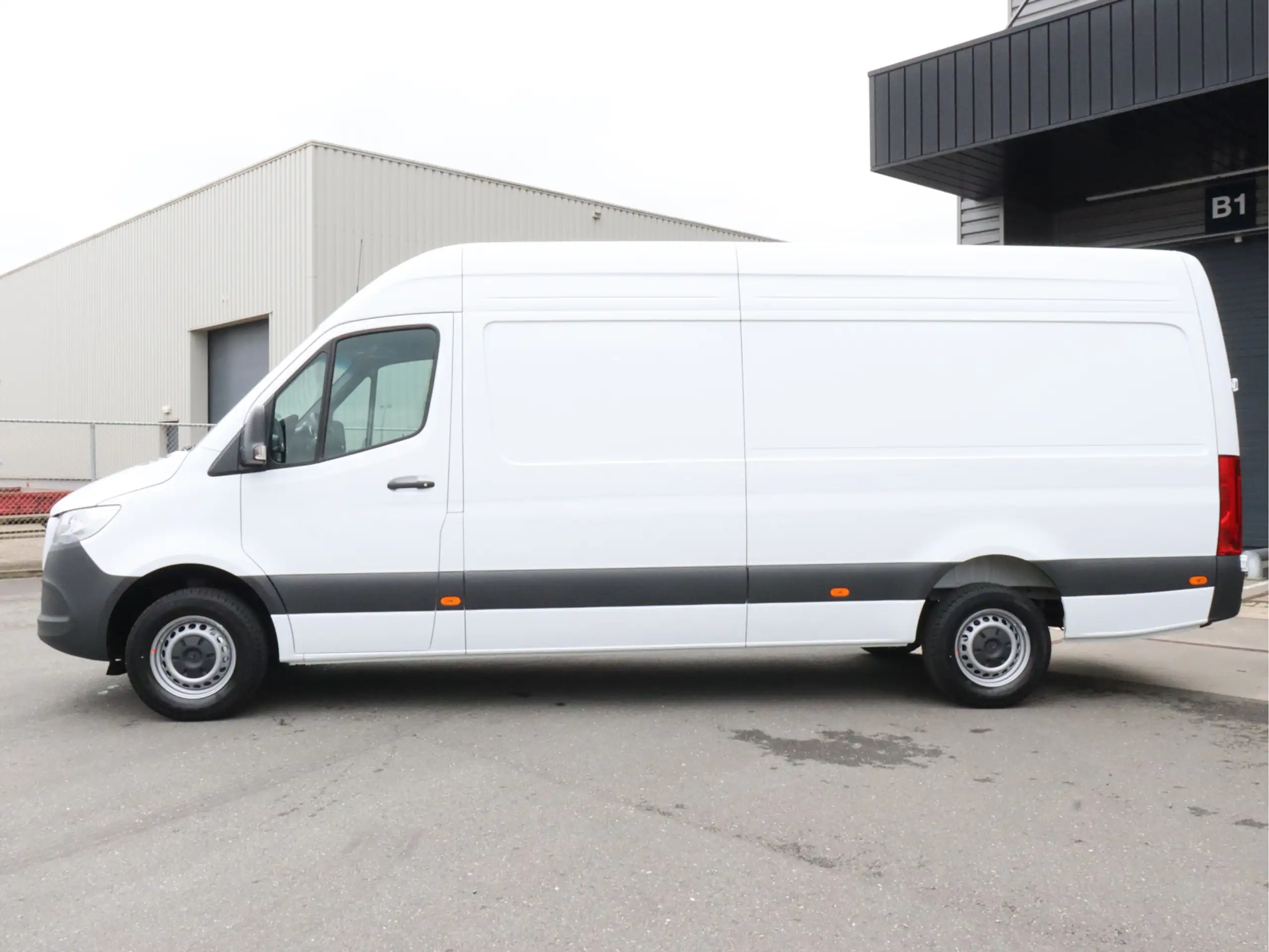 Mercedes-Benz - Sprinter