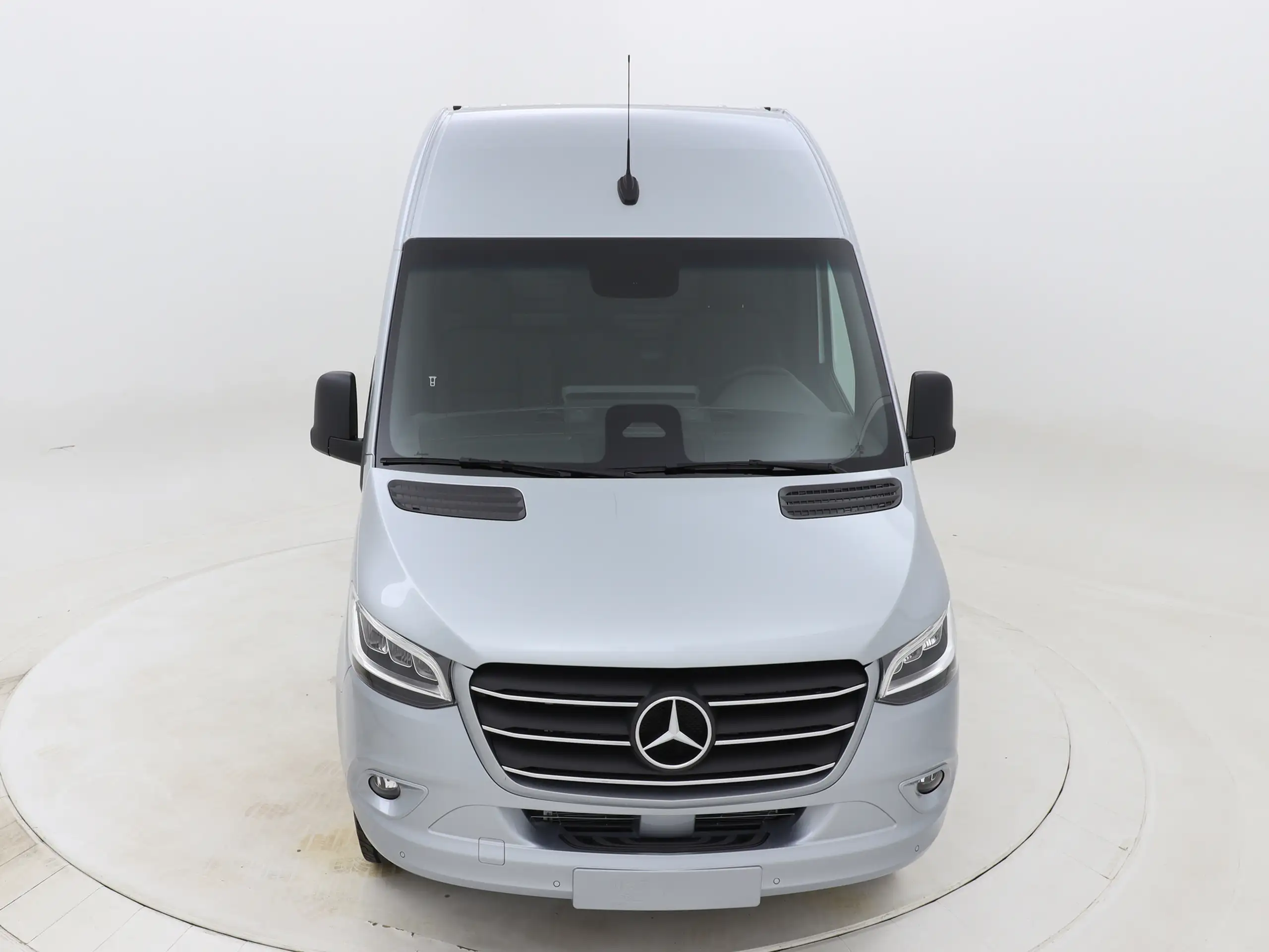 Mercedes-Benz - Sprinter