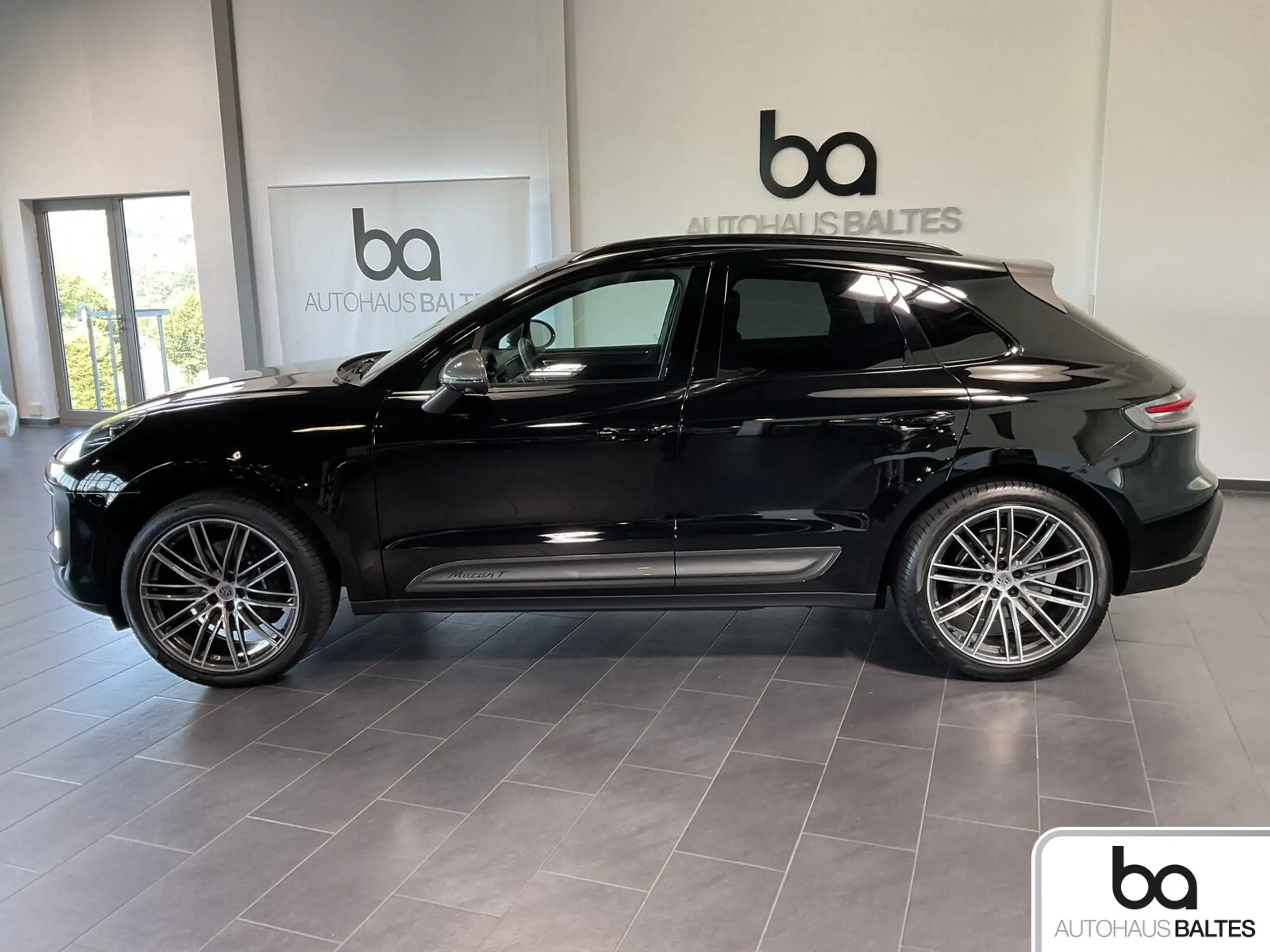 Porsche - Macan