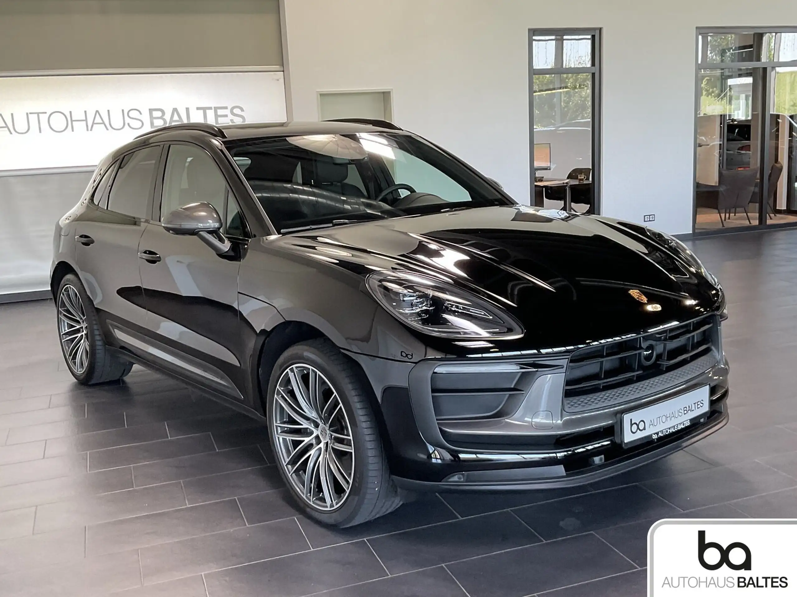 Porsche - Macan