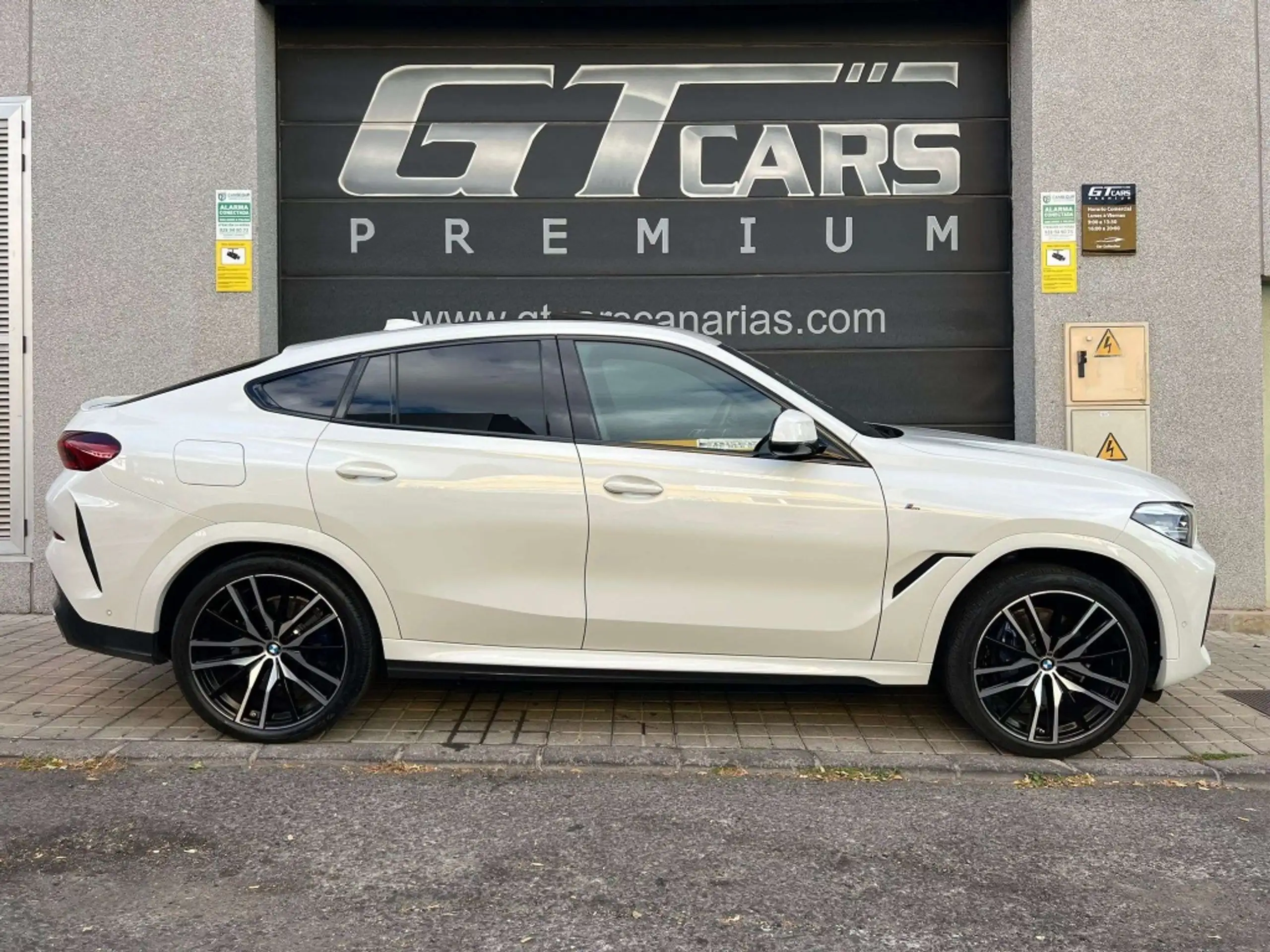 BMW - X6