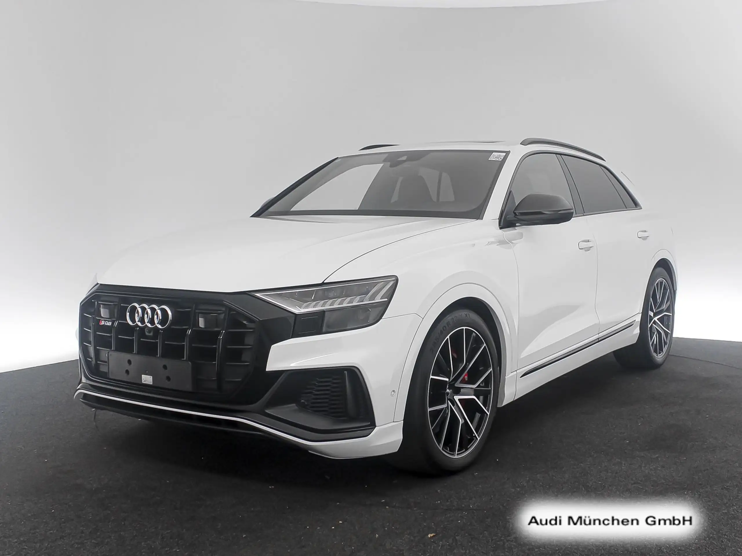 Audi - SQ8