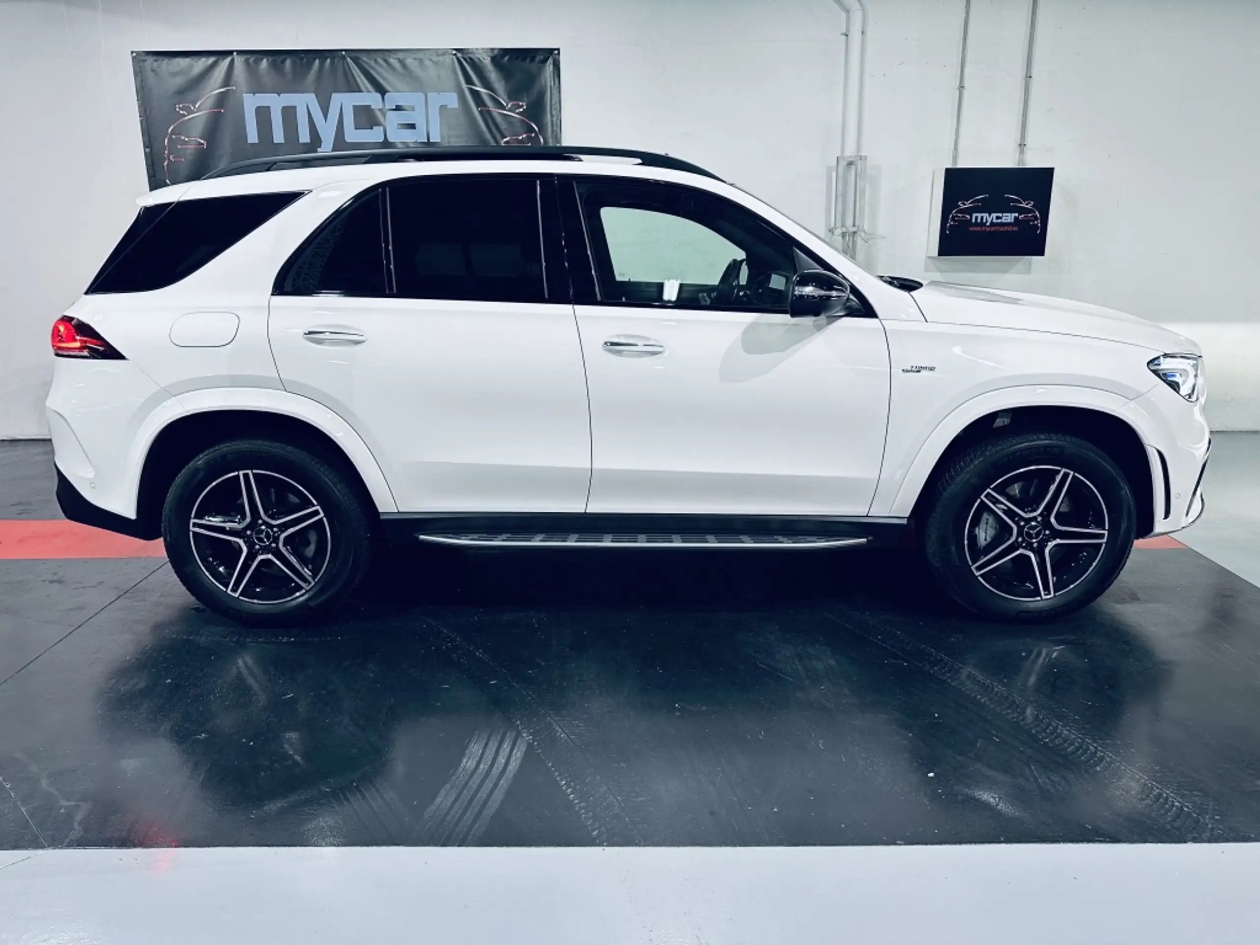 Mercedes-Benz - GLE 53 AMG