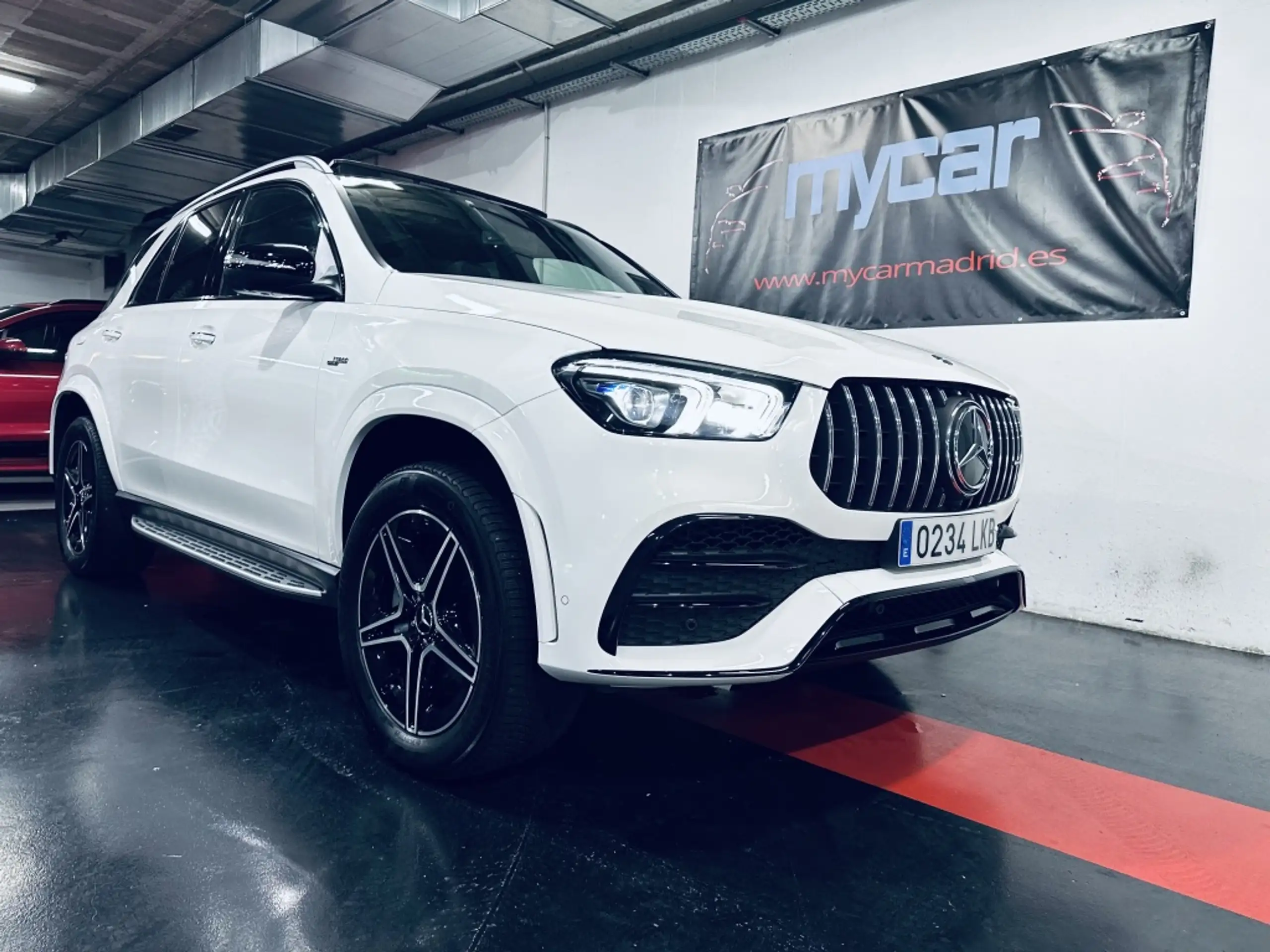 Mercedes-Benz - GLE 53 AMG