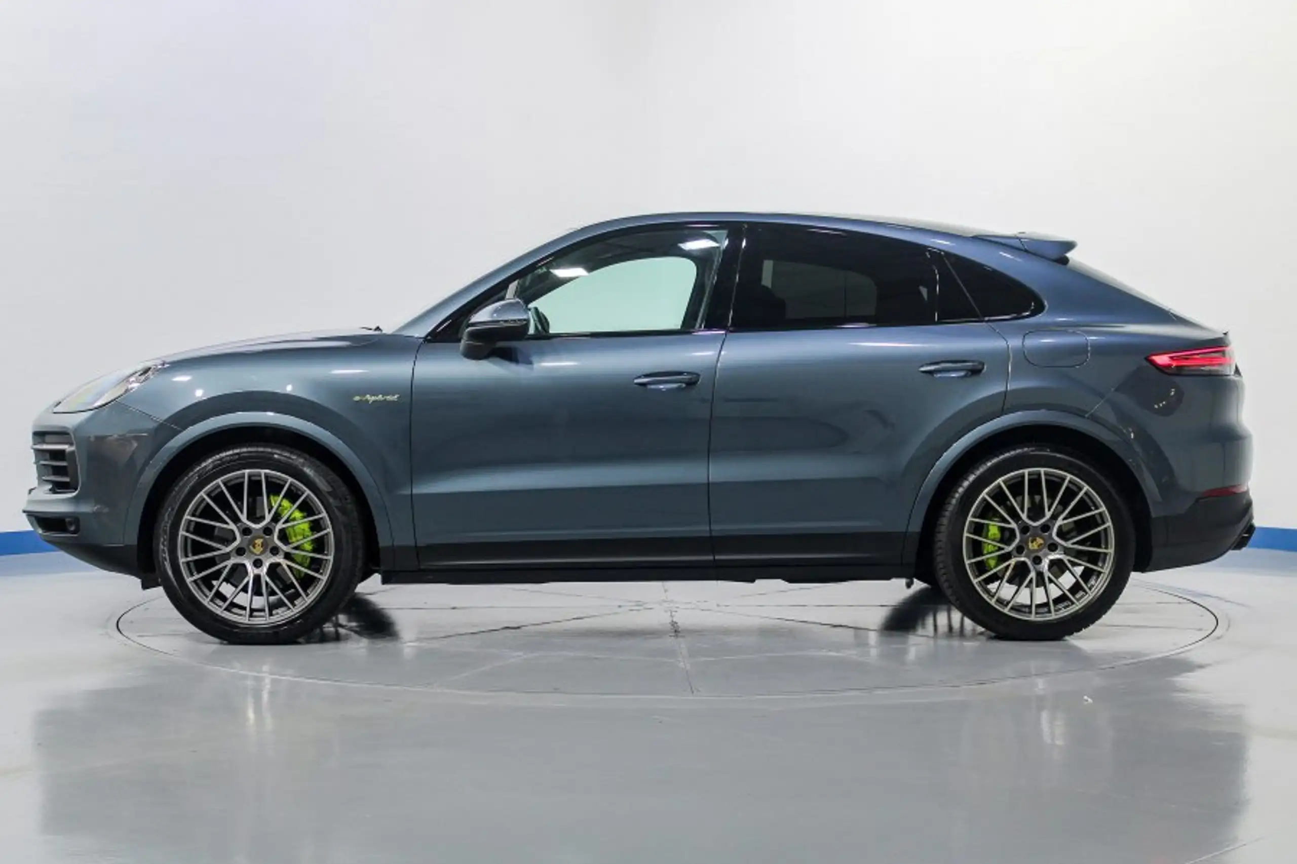 Porsche - Cayenne