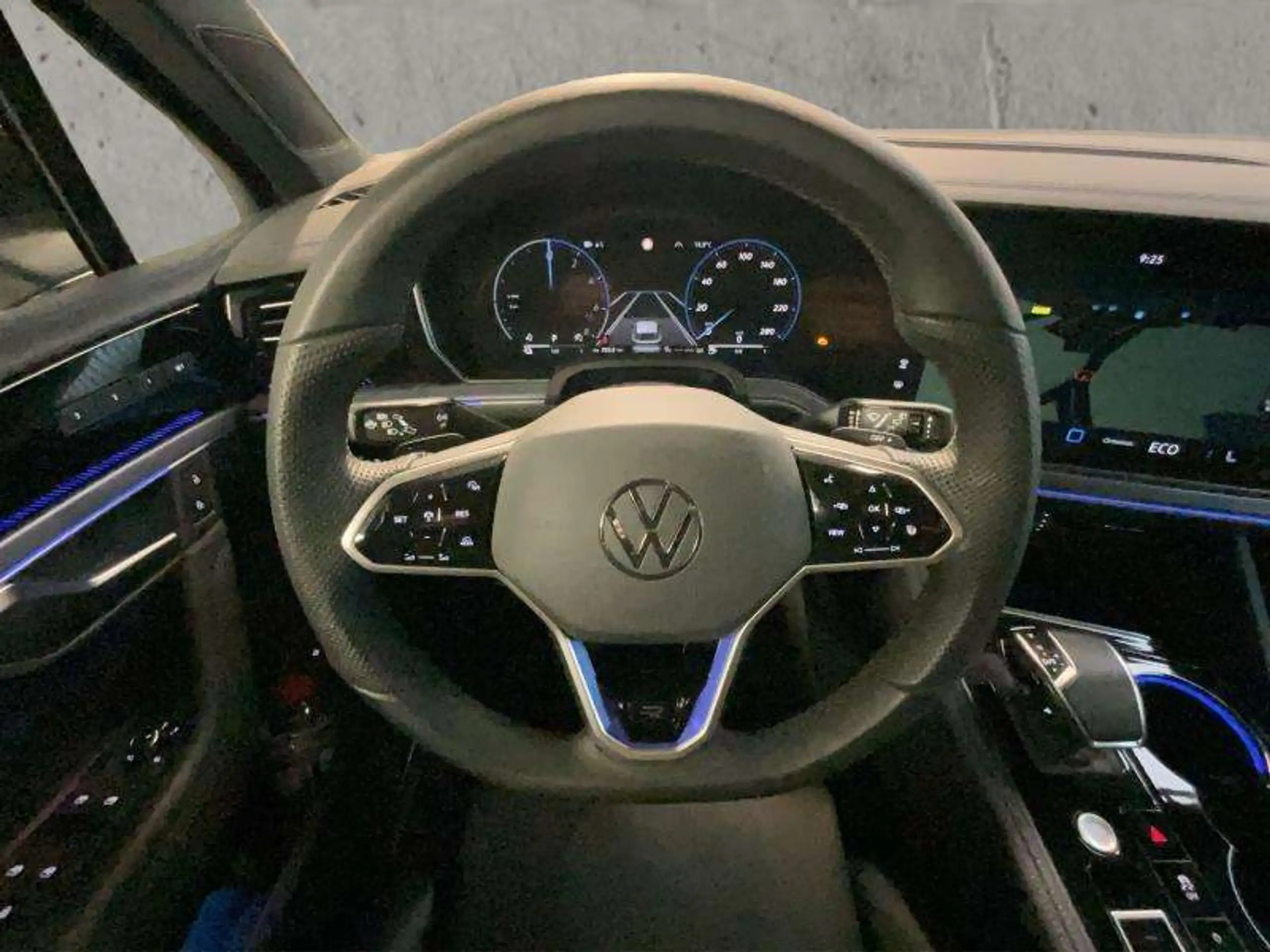 Volkswagen - Touareg