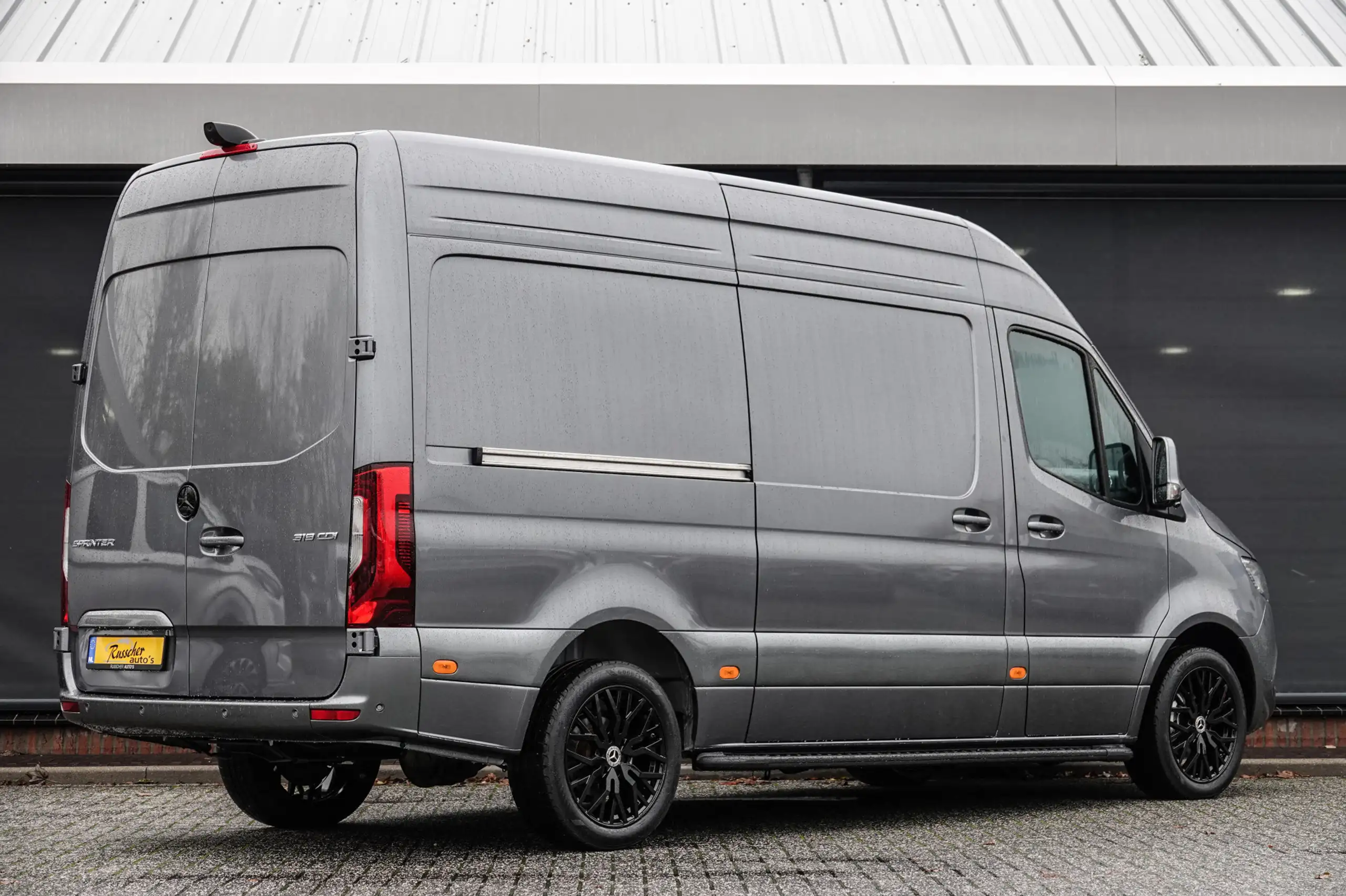 Mercedes-Benz - Sprinter