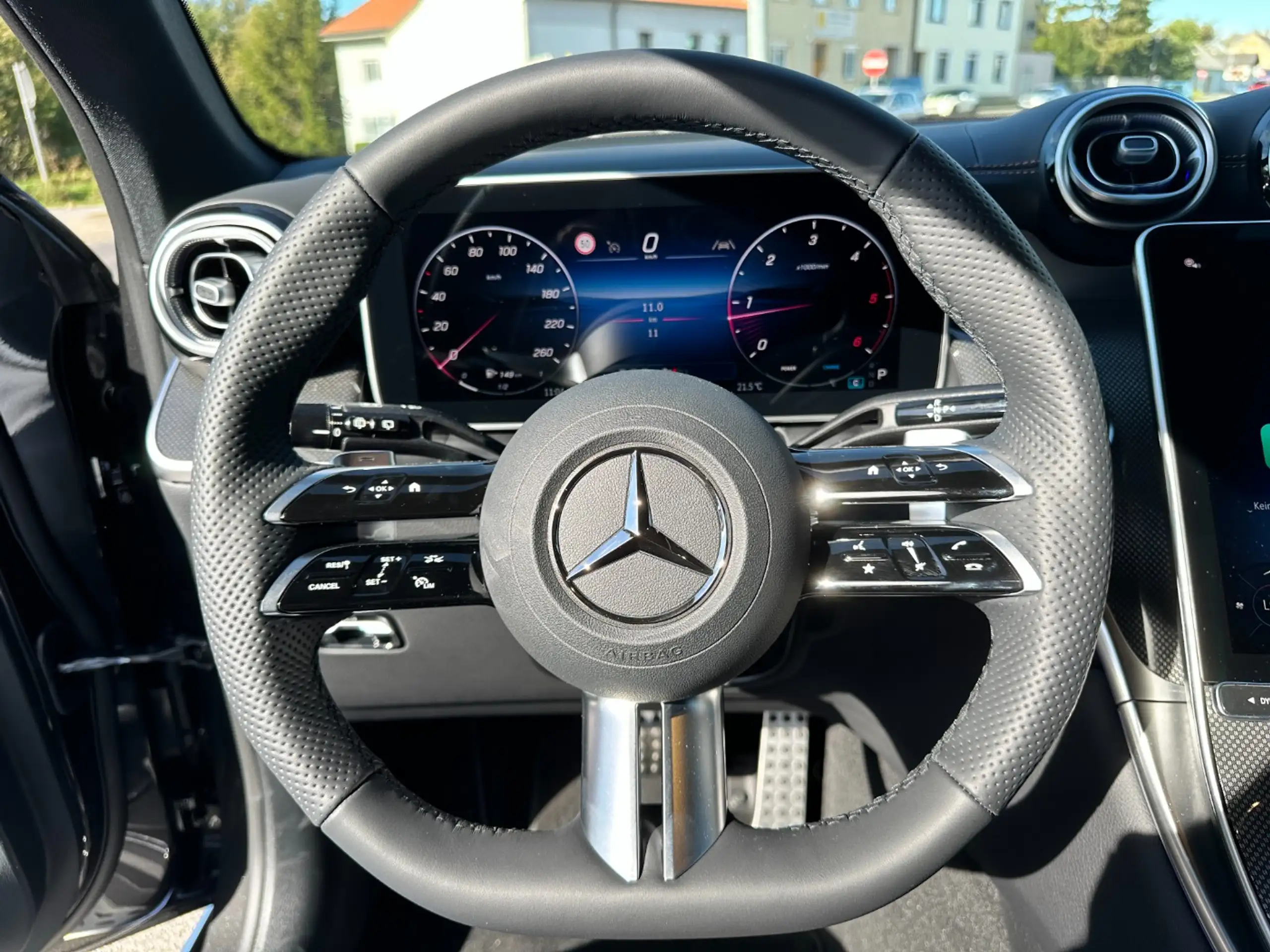 Mercedes-Benz - GLC 220