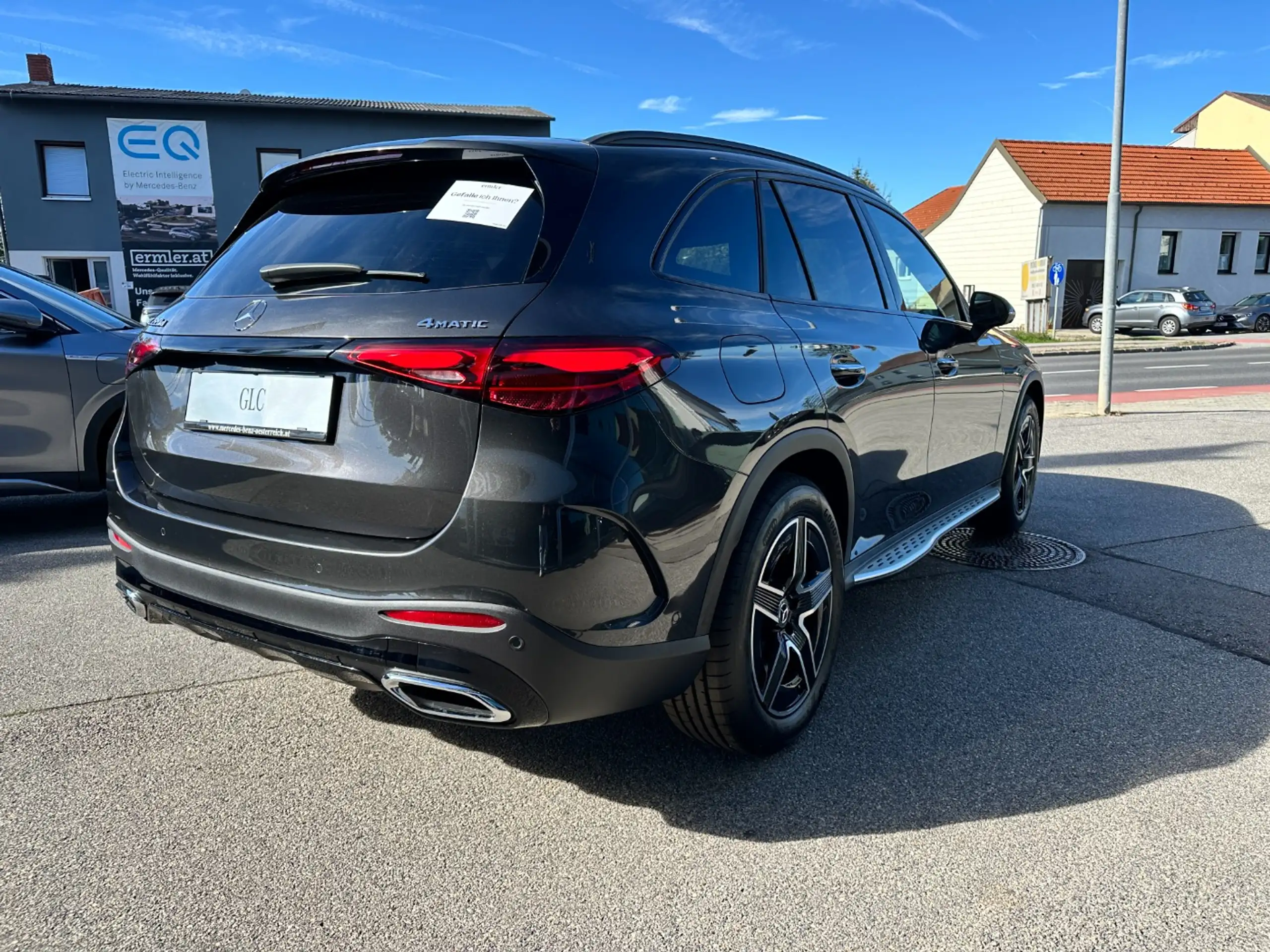 Mercedes-Benz - GLC 220