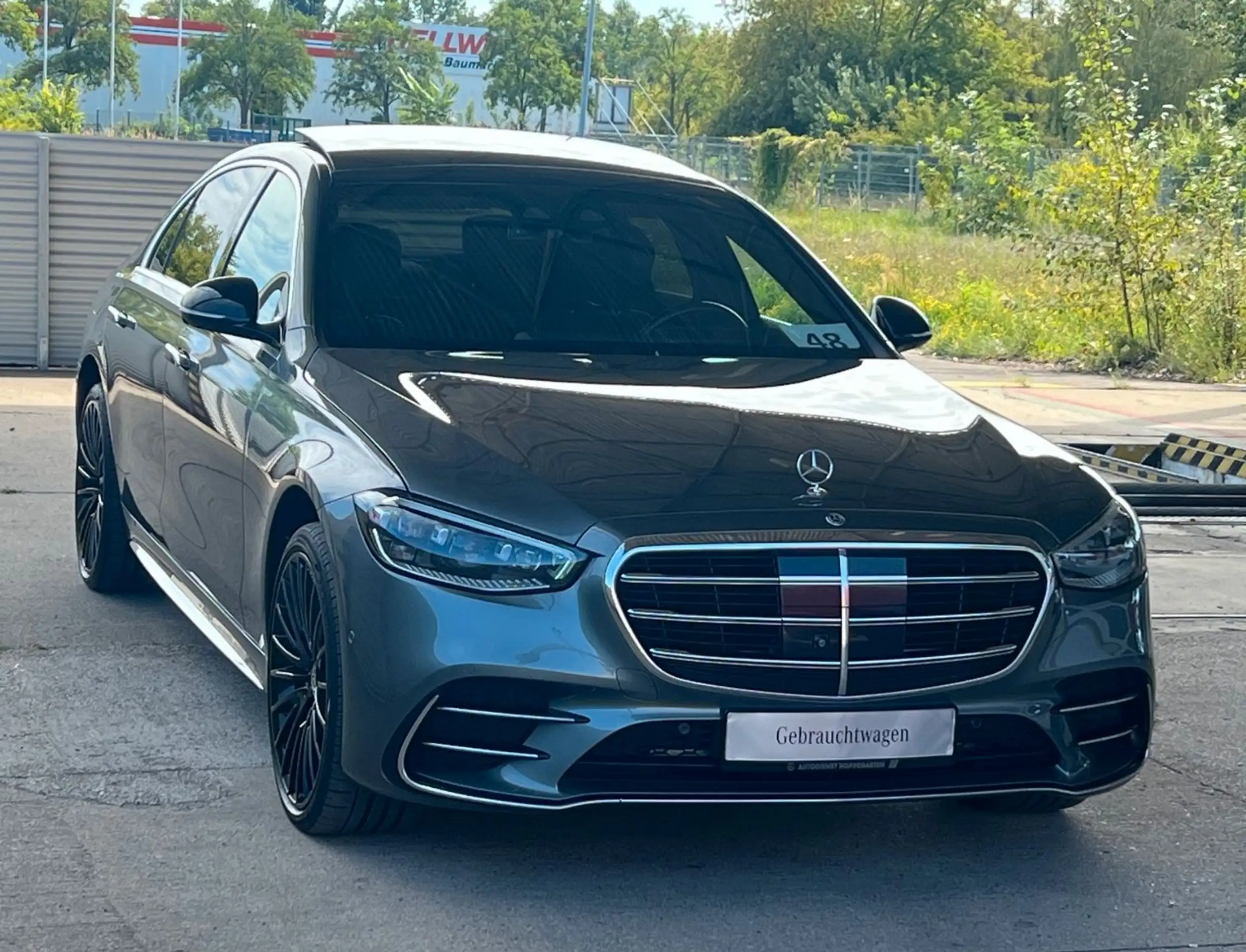 Mercedes-Benz - S 400