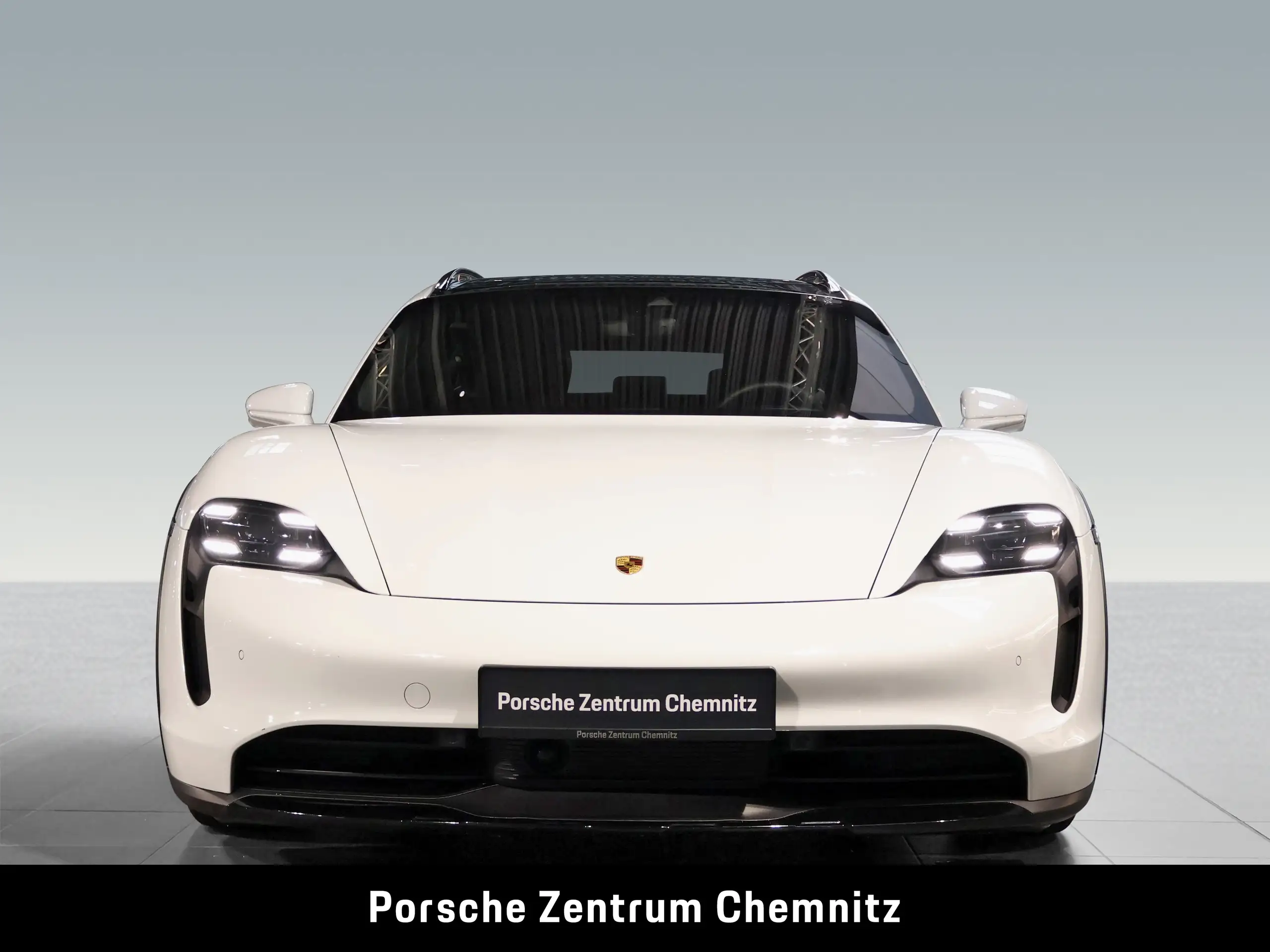 Porsche - Taycan