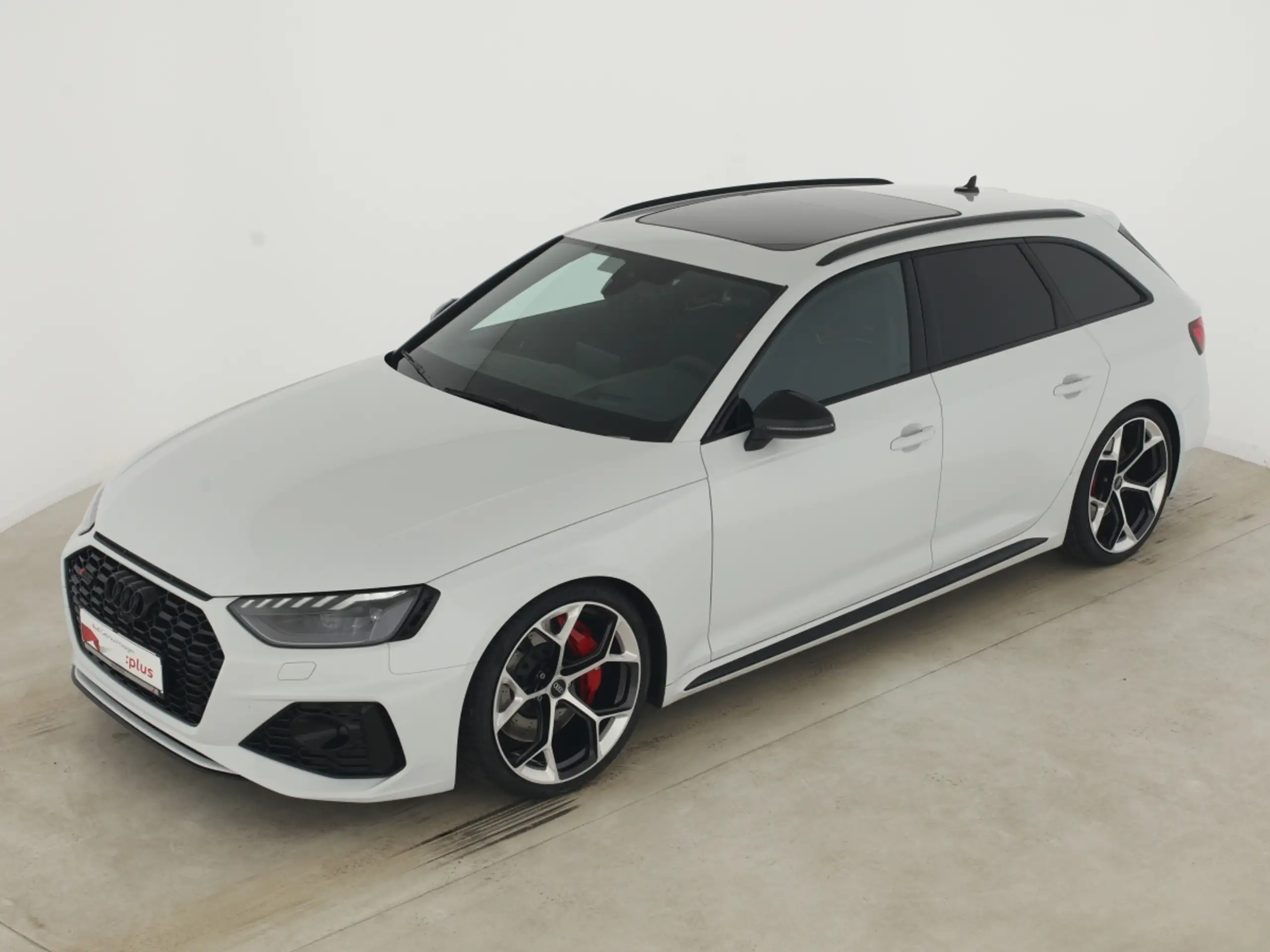 Audi - RS4