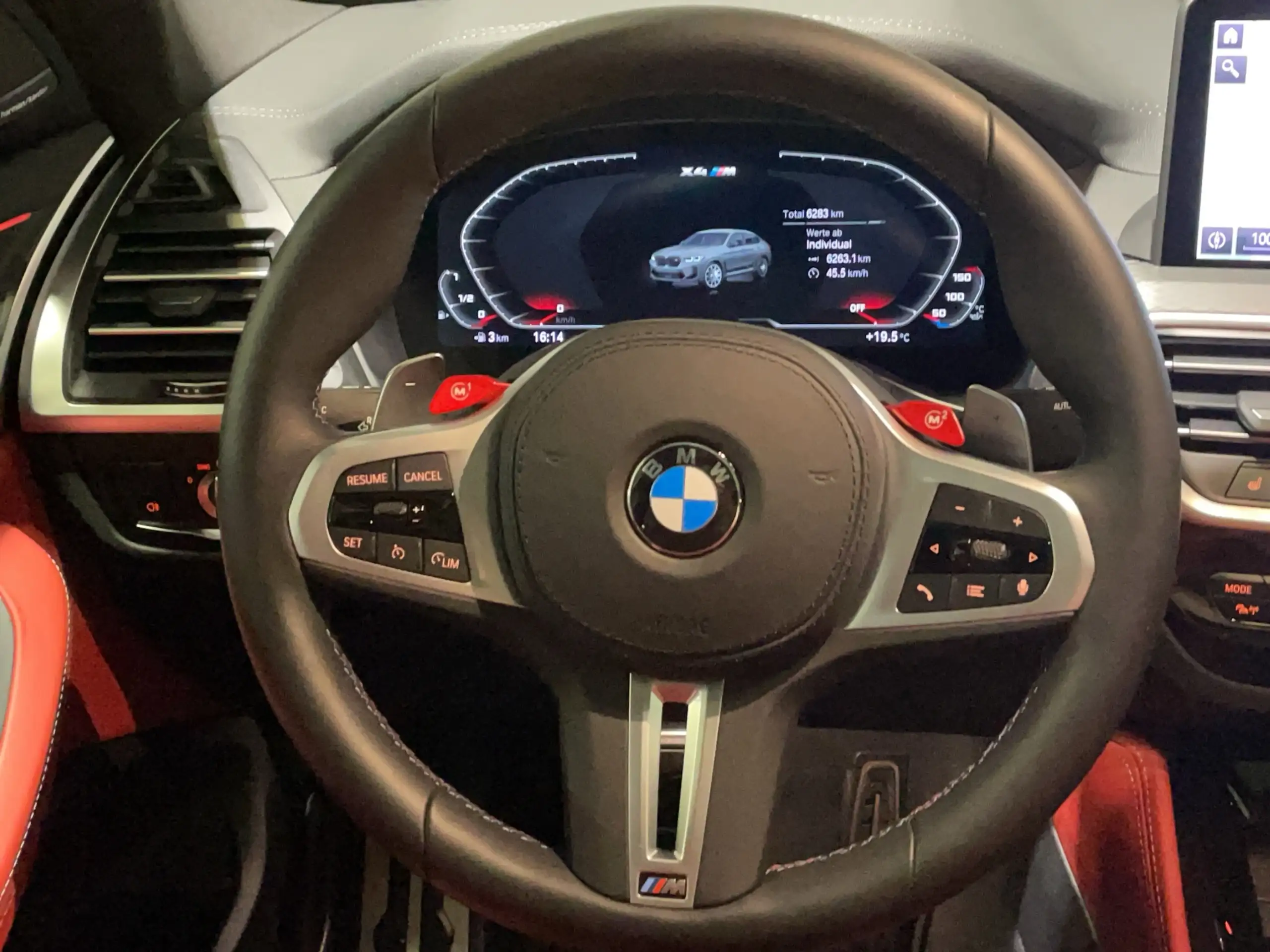 BMW - X4 M