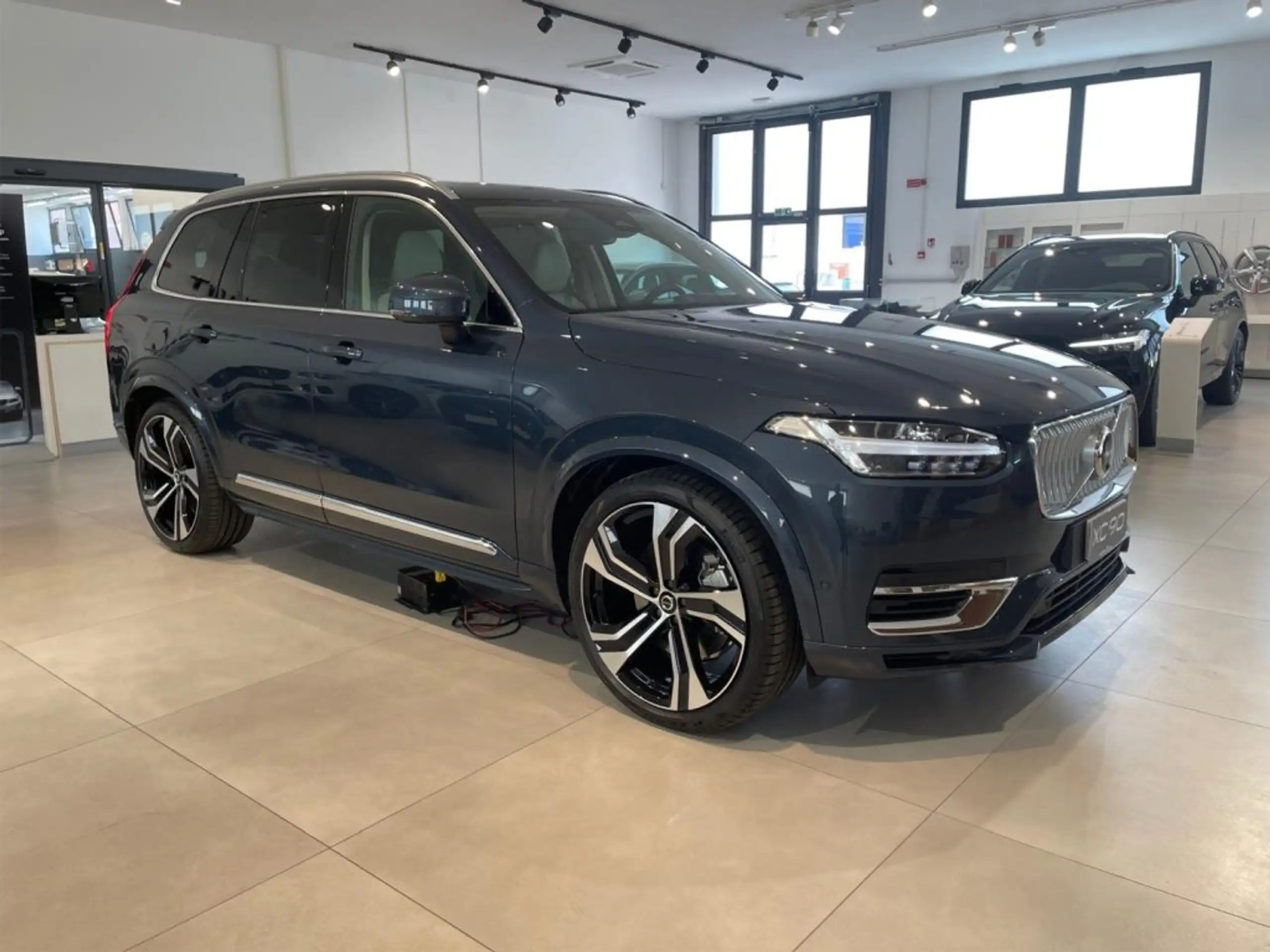 Volvo - XC90