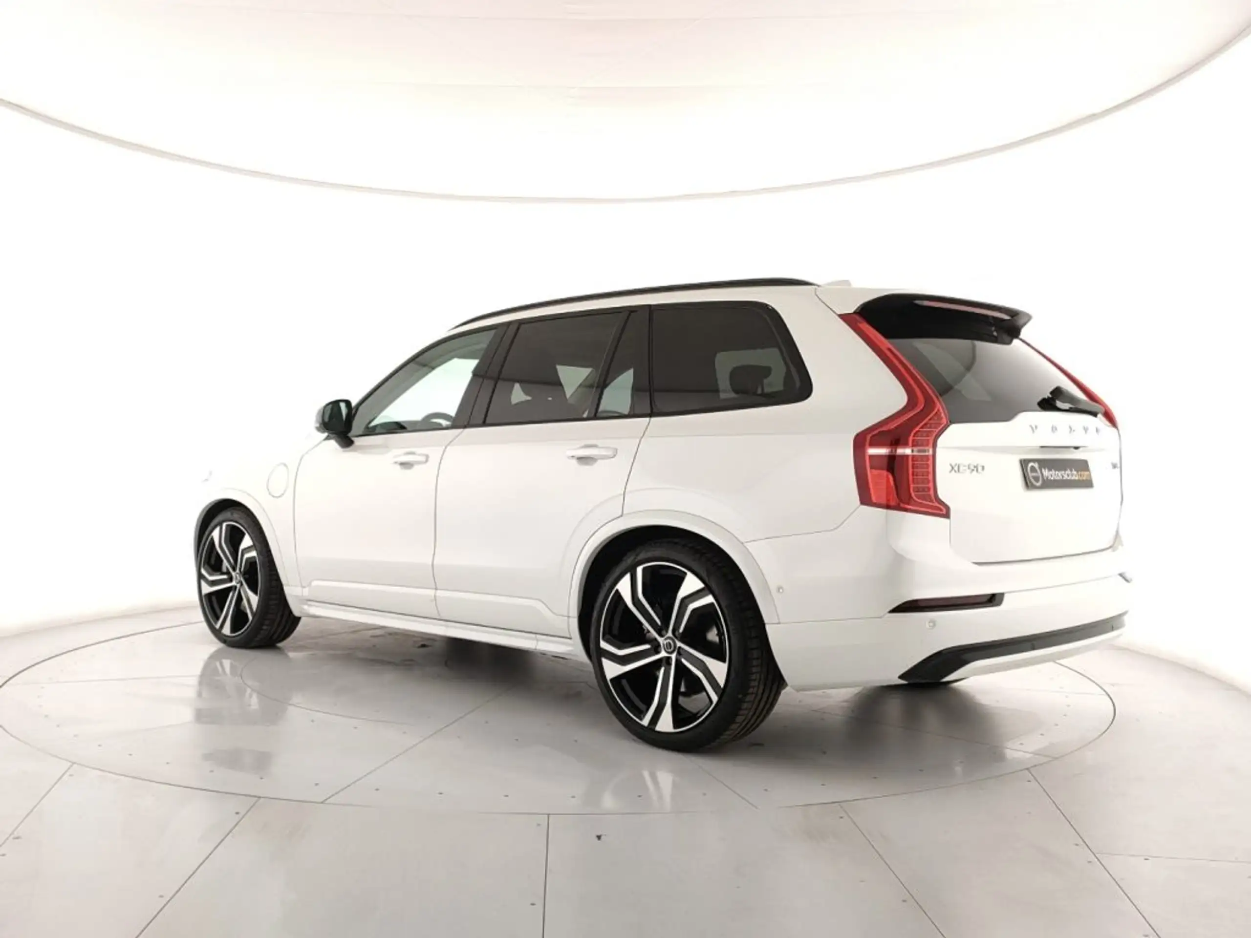 Volvo - XC90