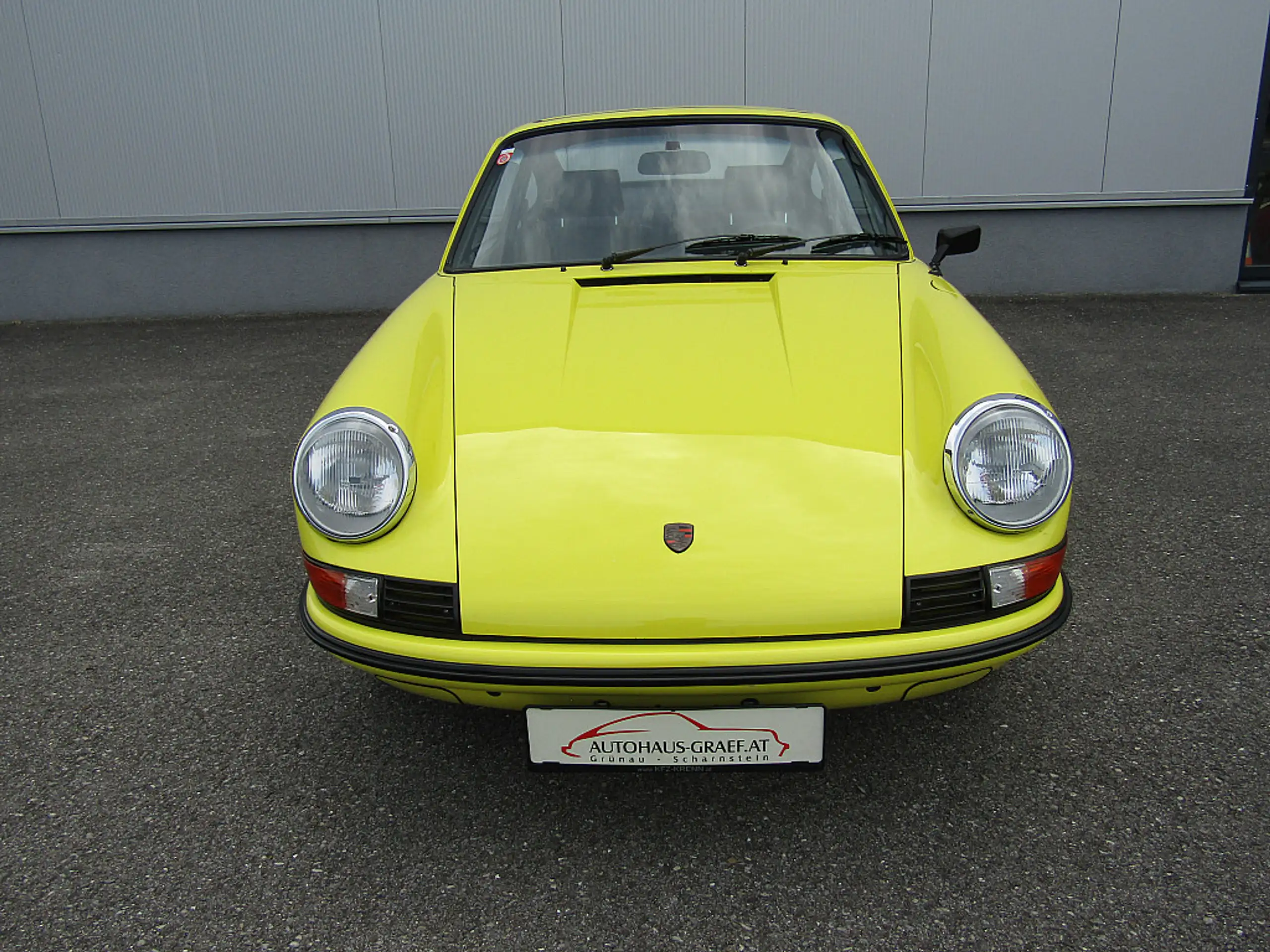 Porsche - 911