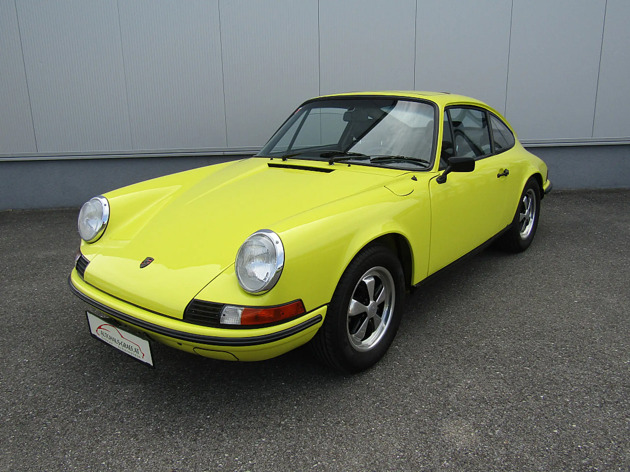 Porsche - 911