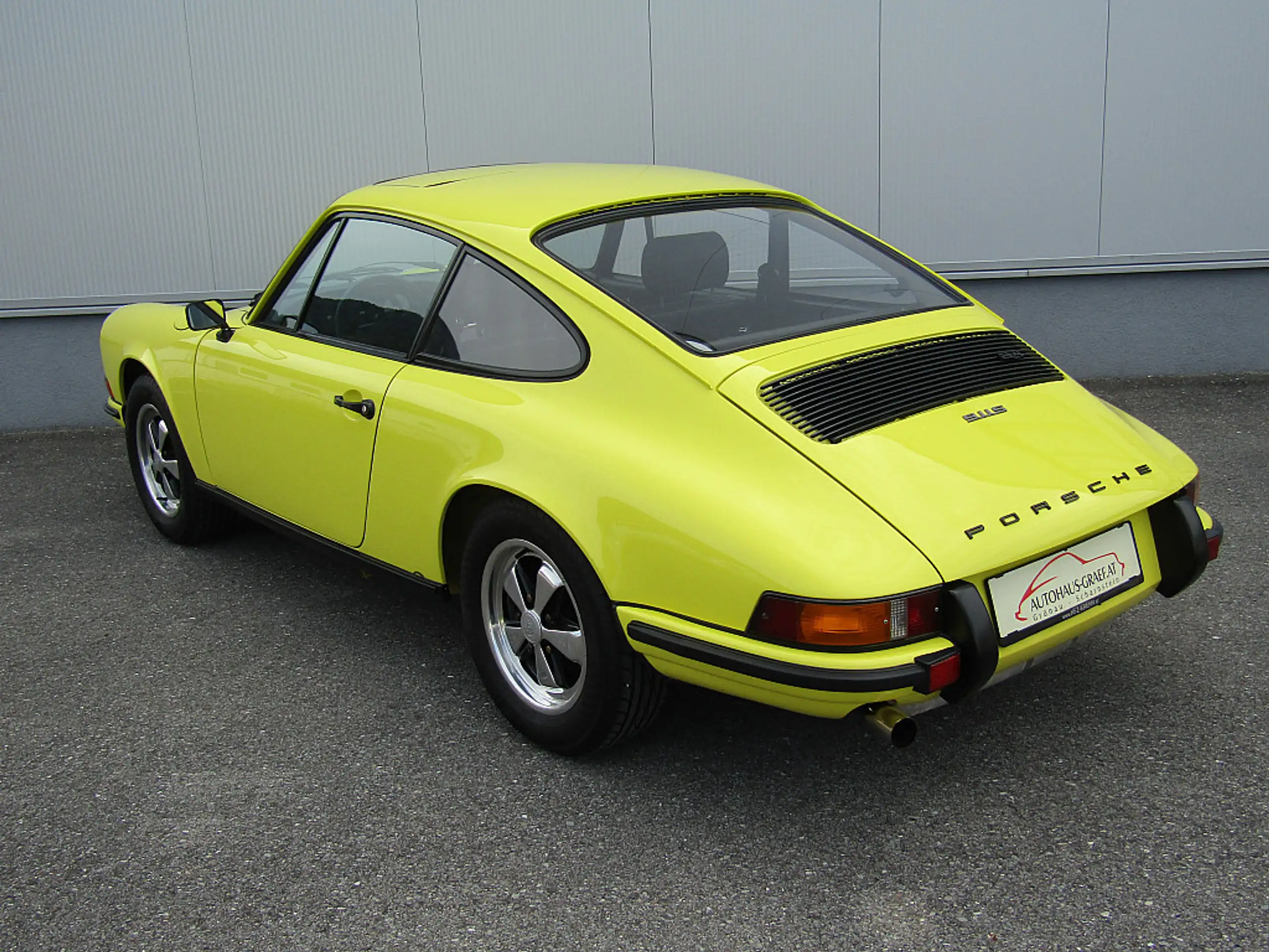 Porsche - 911