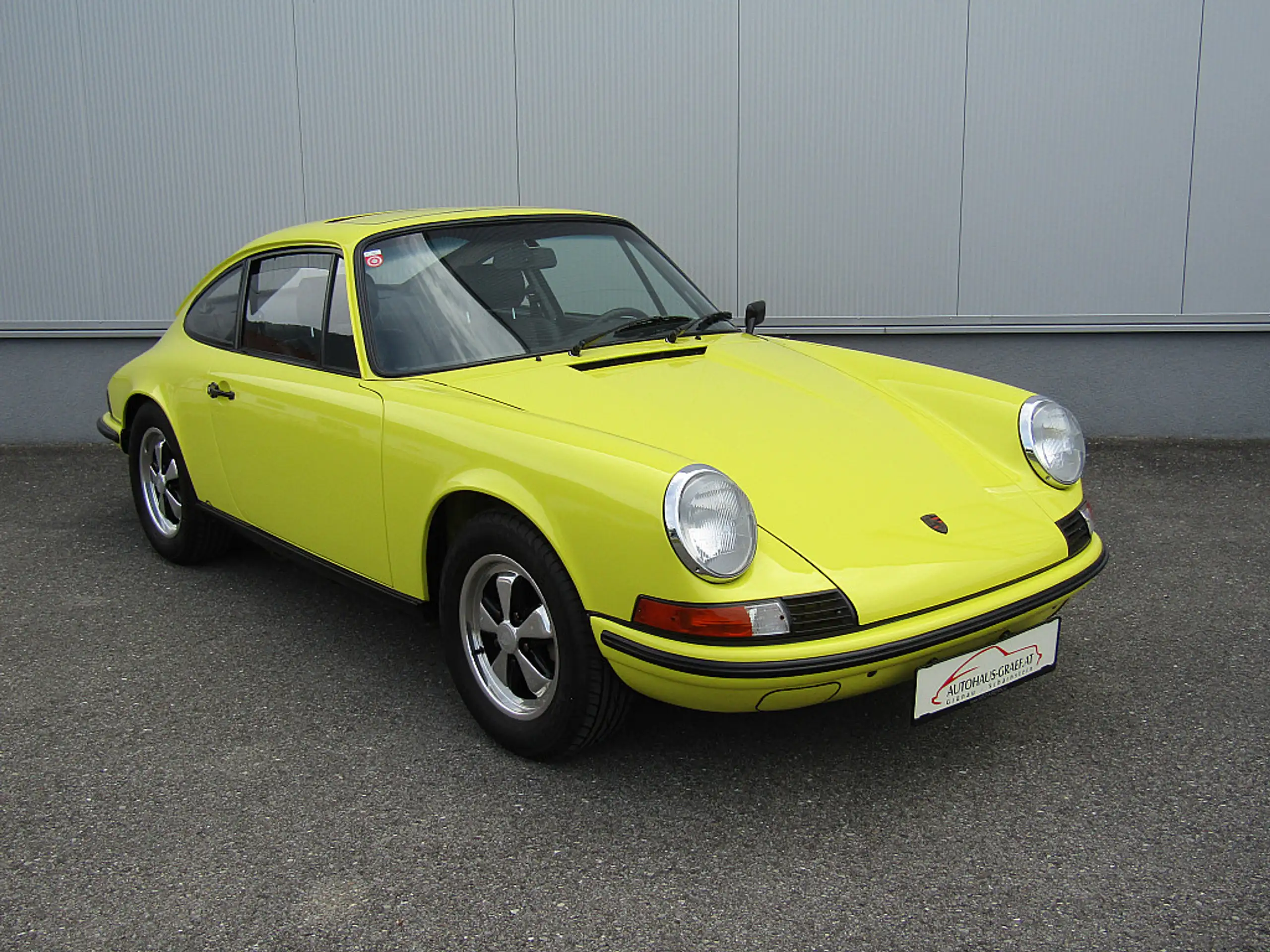 Porsche - 911