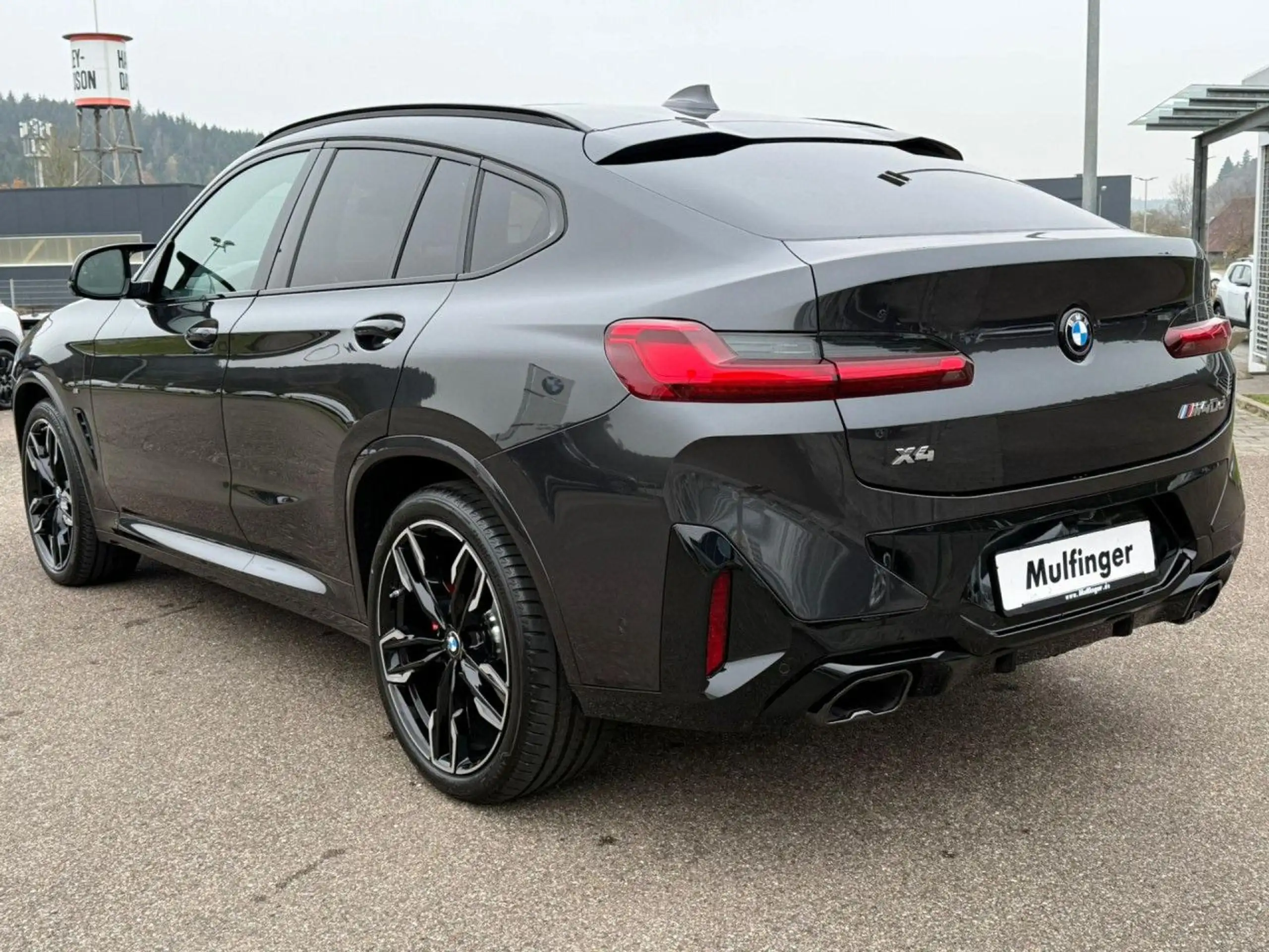 BMW - X4 M