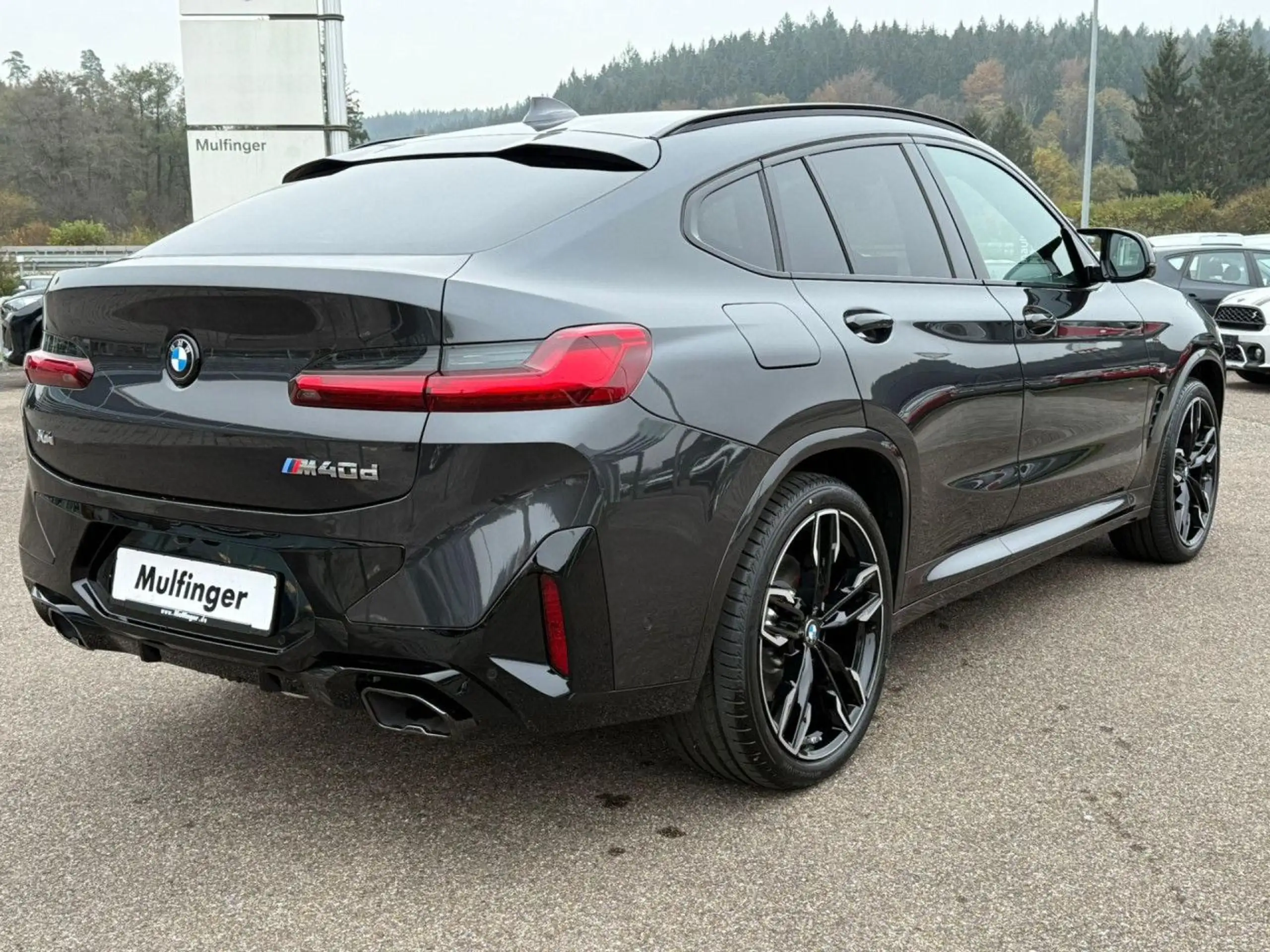 BMW - X4 M