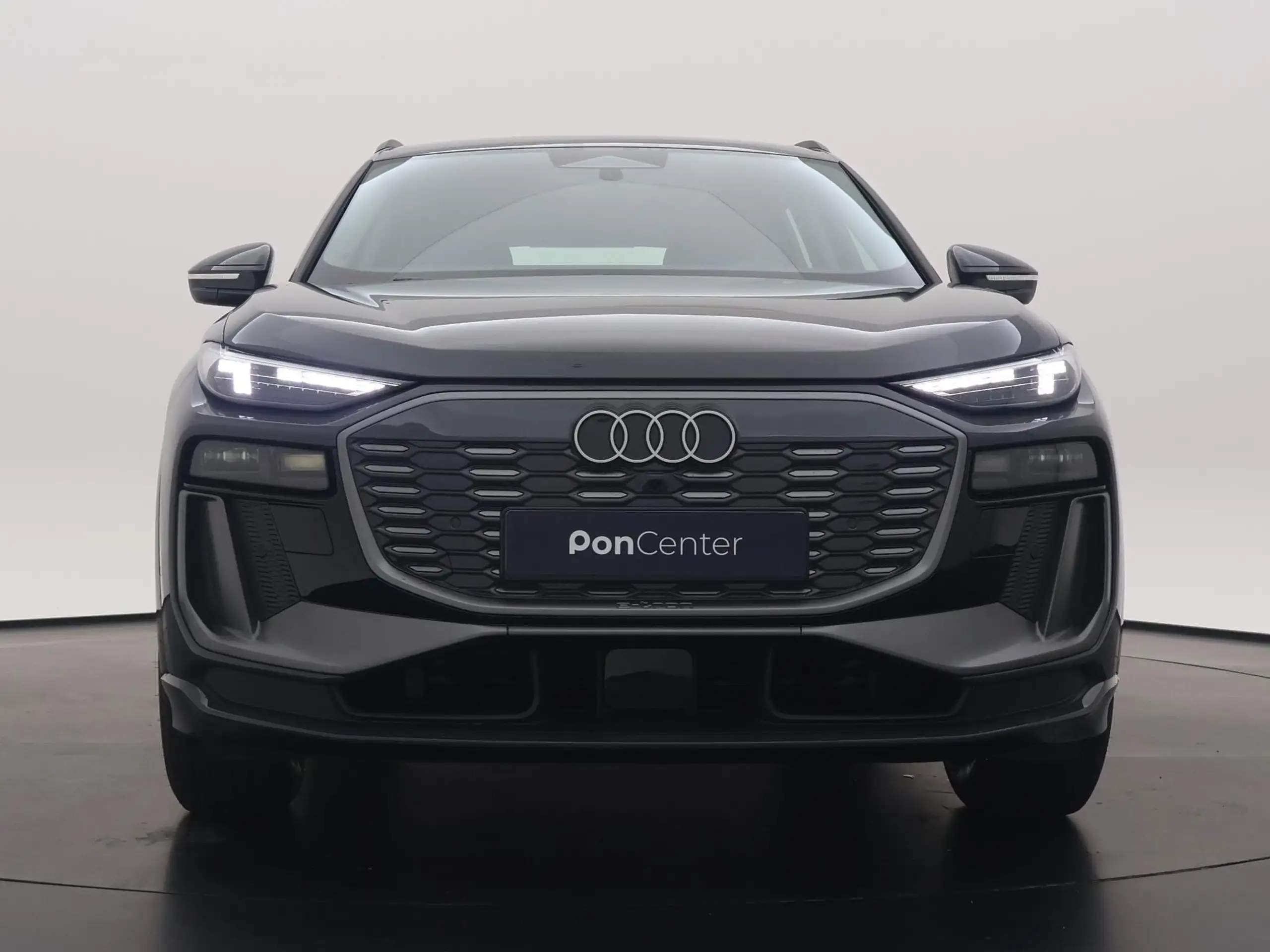 Audi - Q6