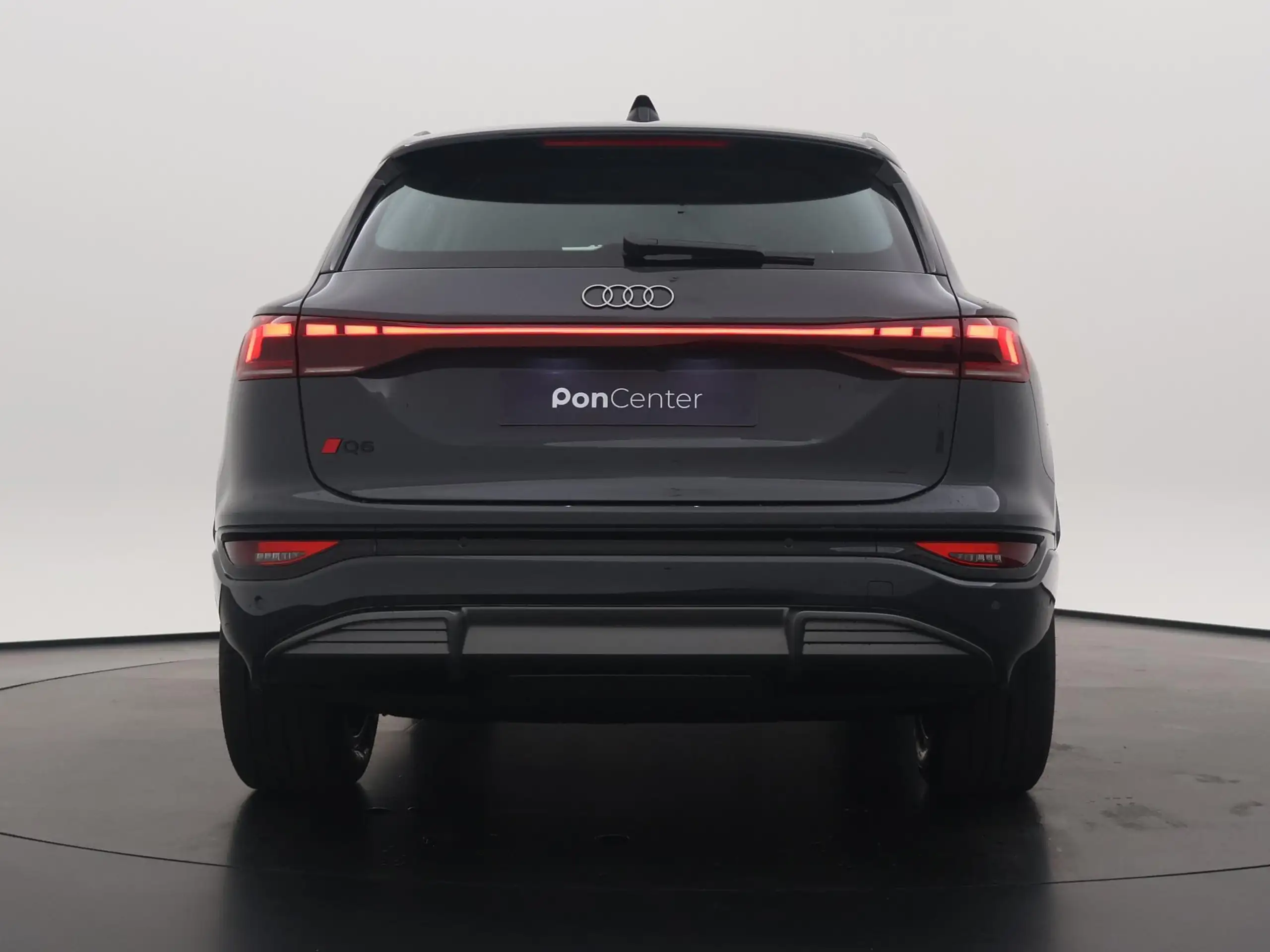 Audi - Q6