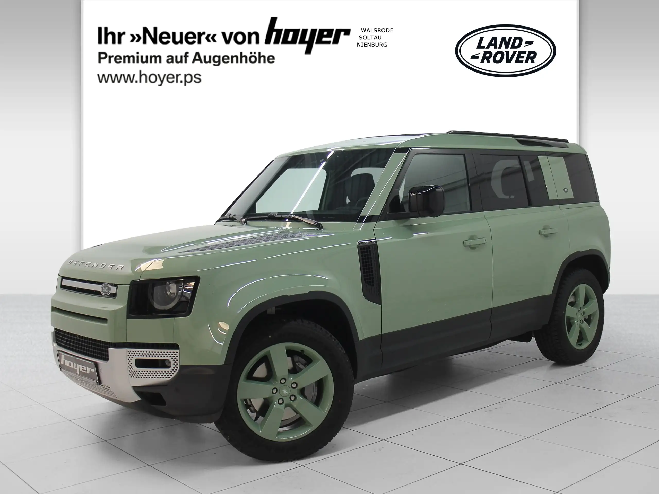 Land Rover Defender 2023