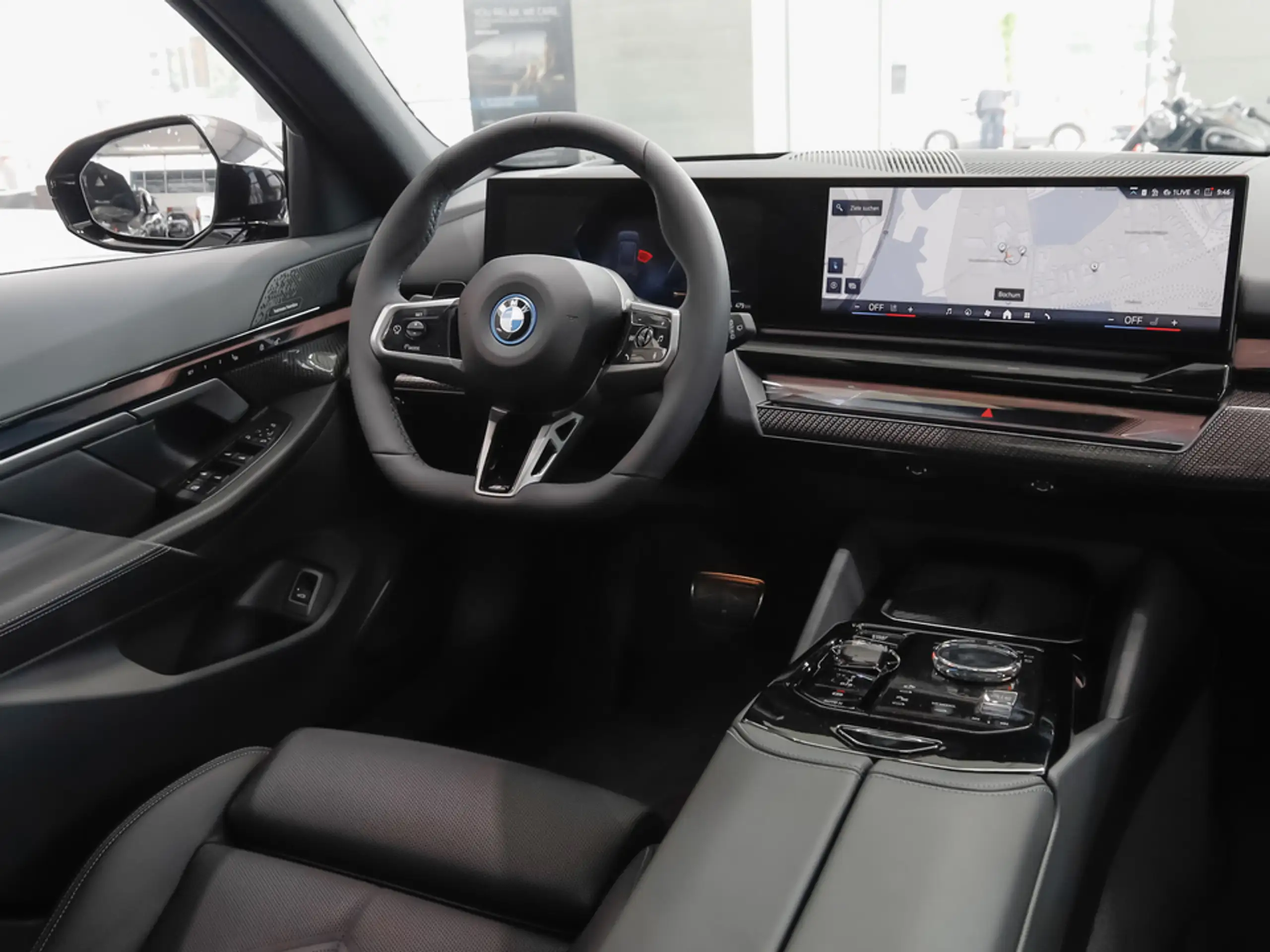 BMW - i5