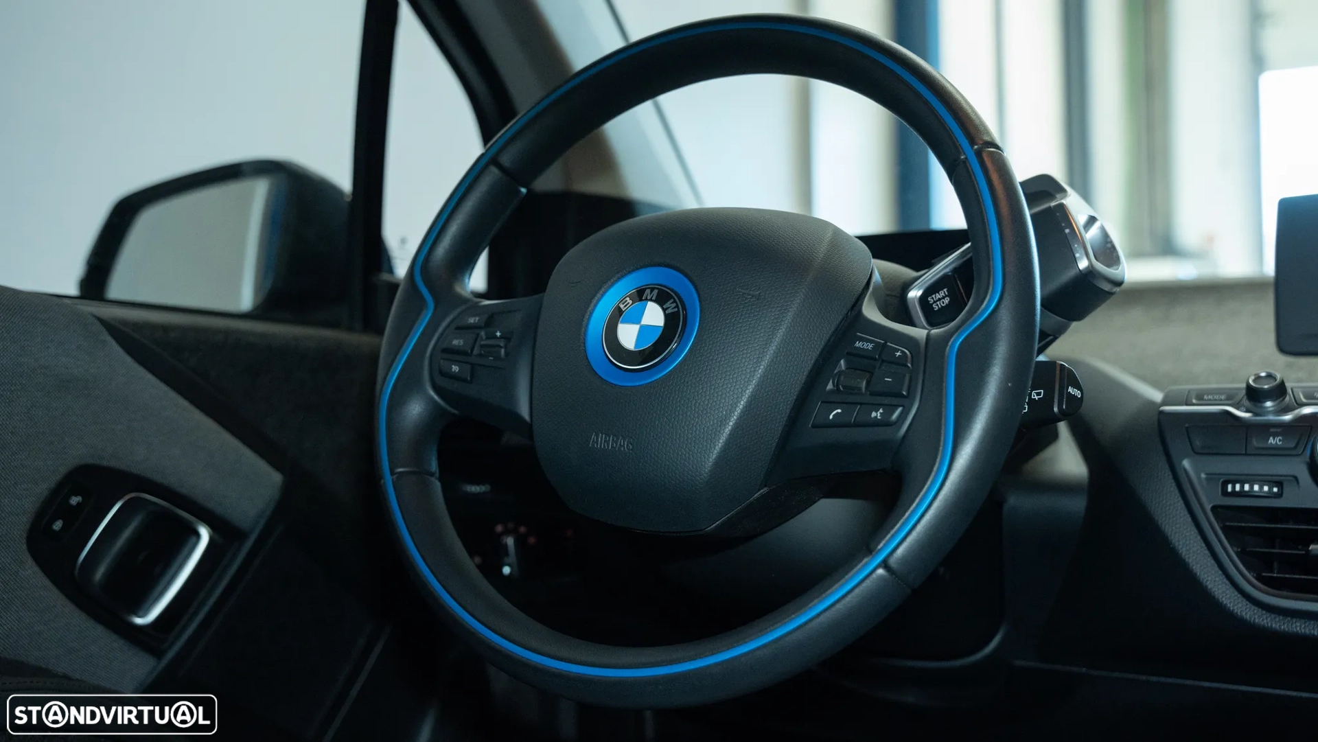 BMW - i3