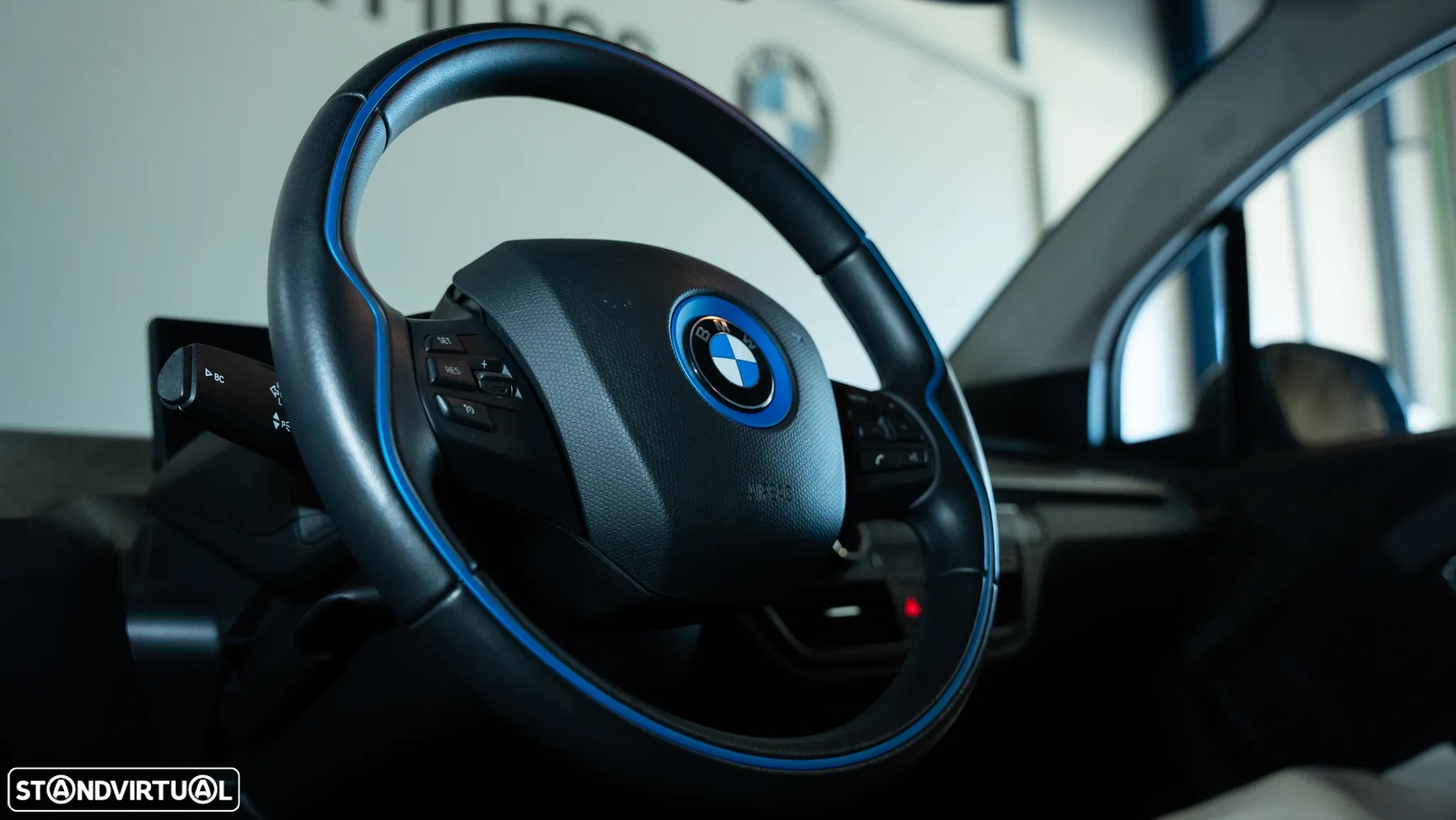 BMW - i3