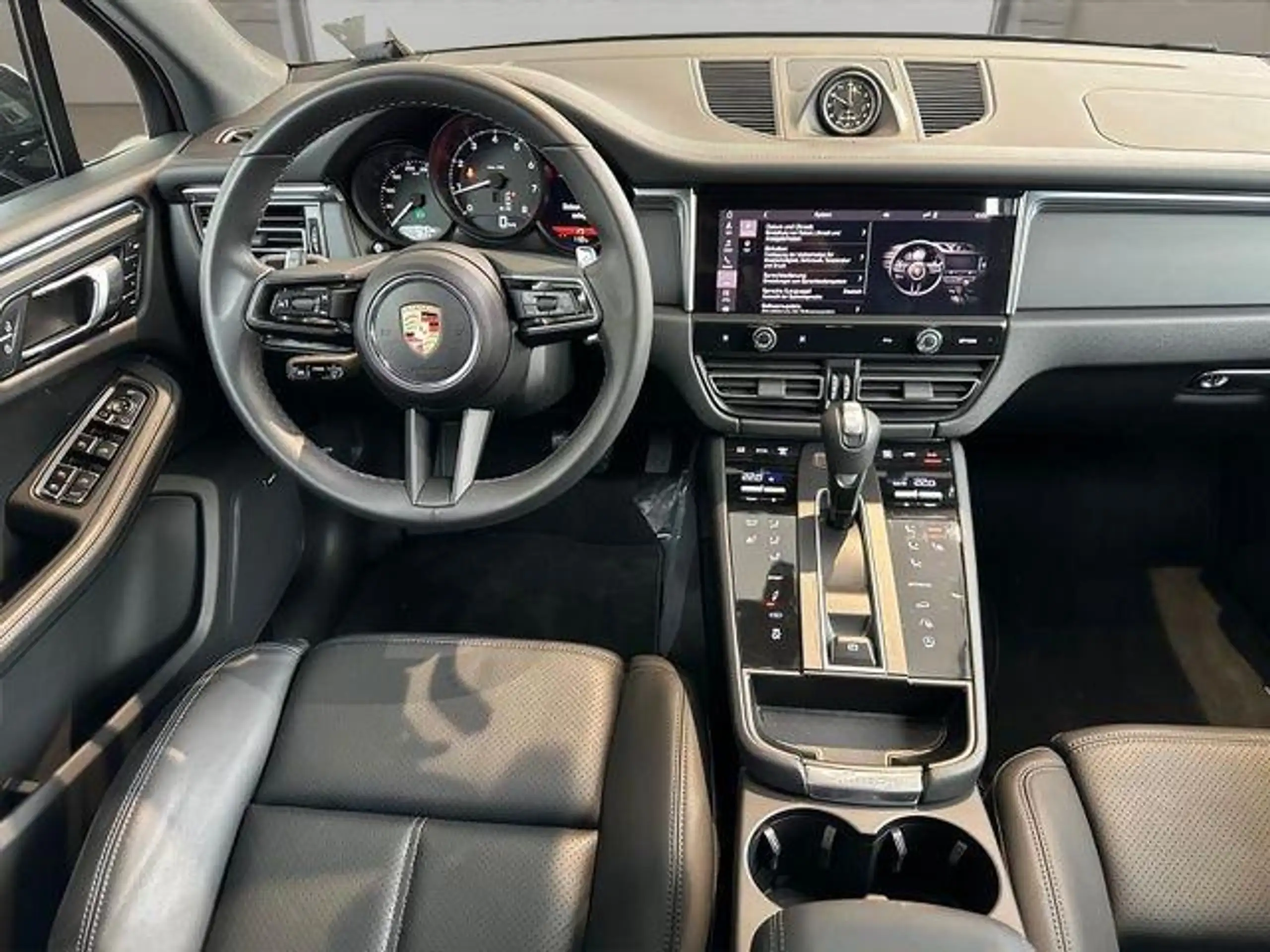 Porsche - Macan