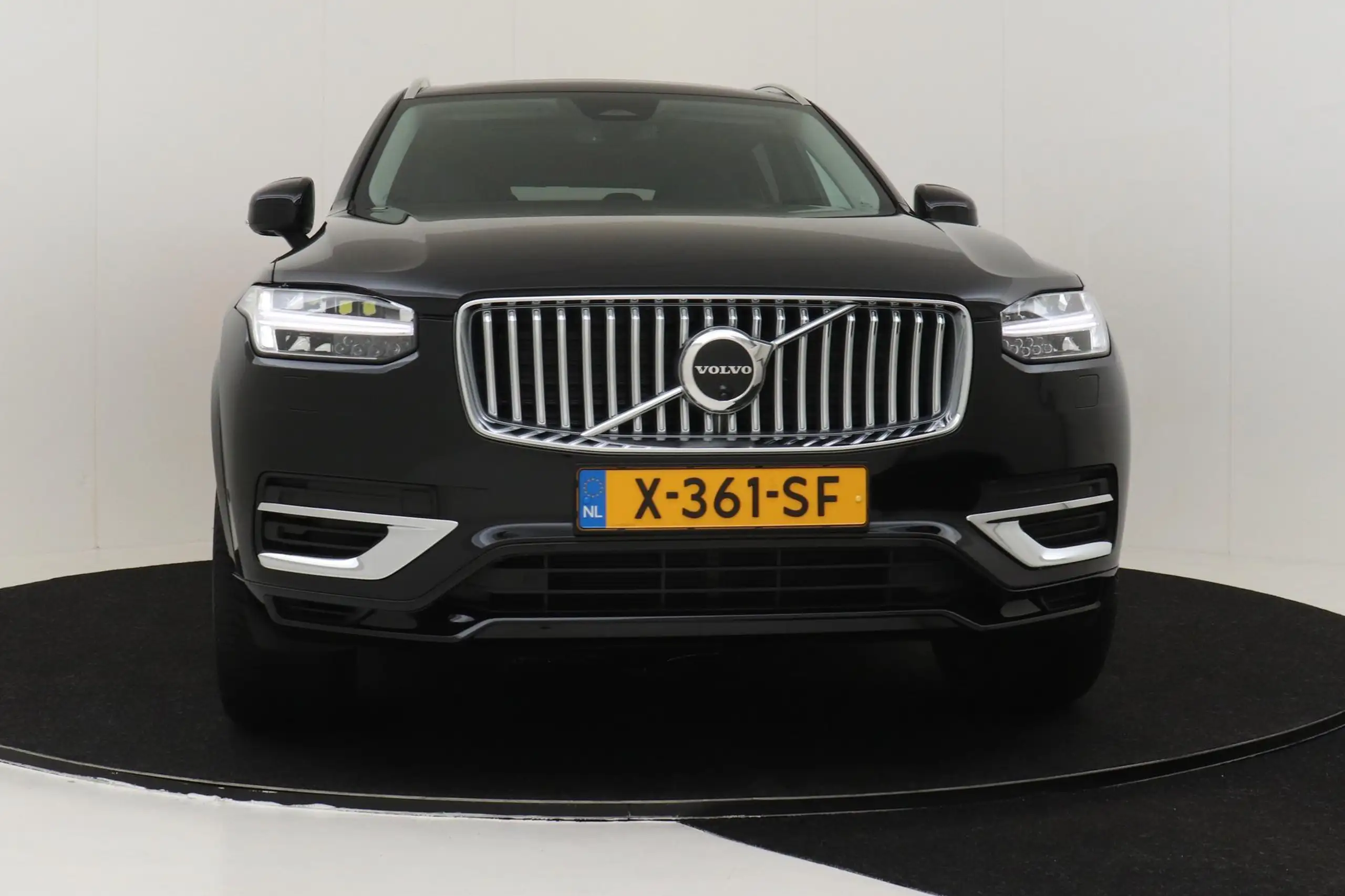 Volvo - XC90