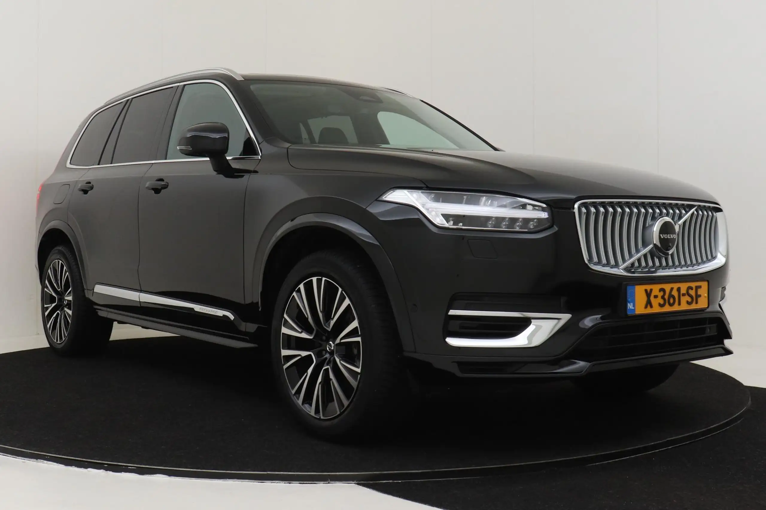 Volvo - XC90